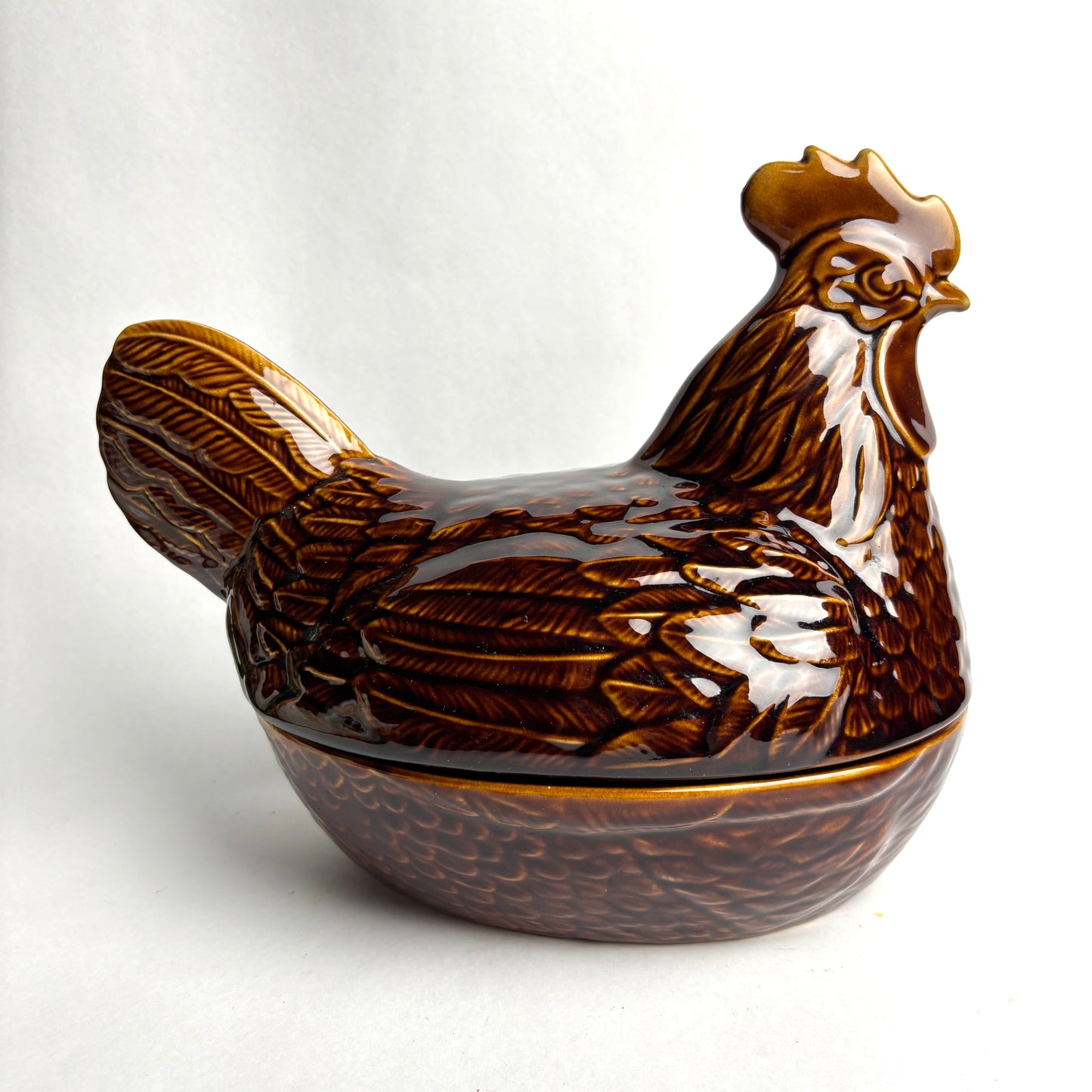 Large Nesting Chicken Egg Holder