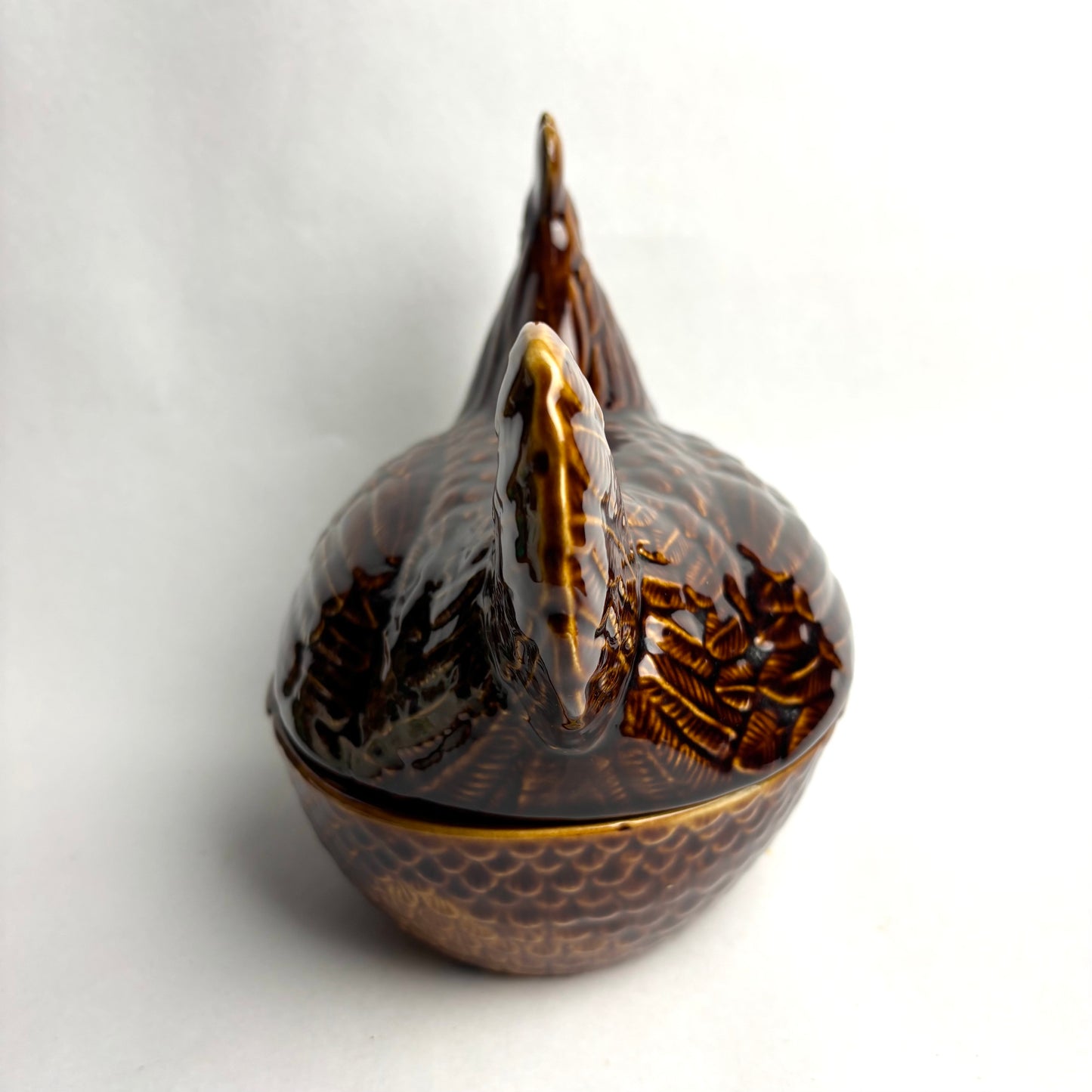 Large Nesting Chicken Egg Holder