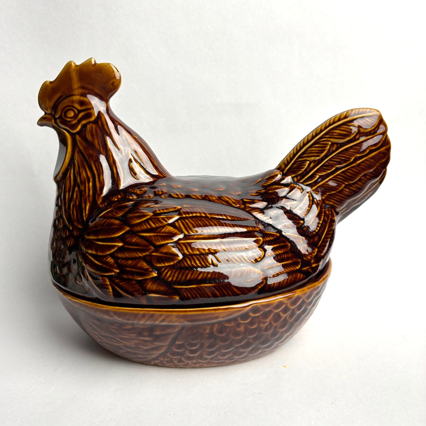 Large Nesting Chicken Egg Holder