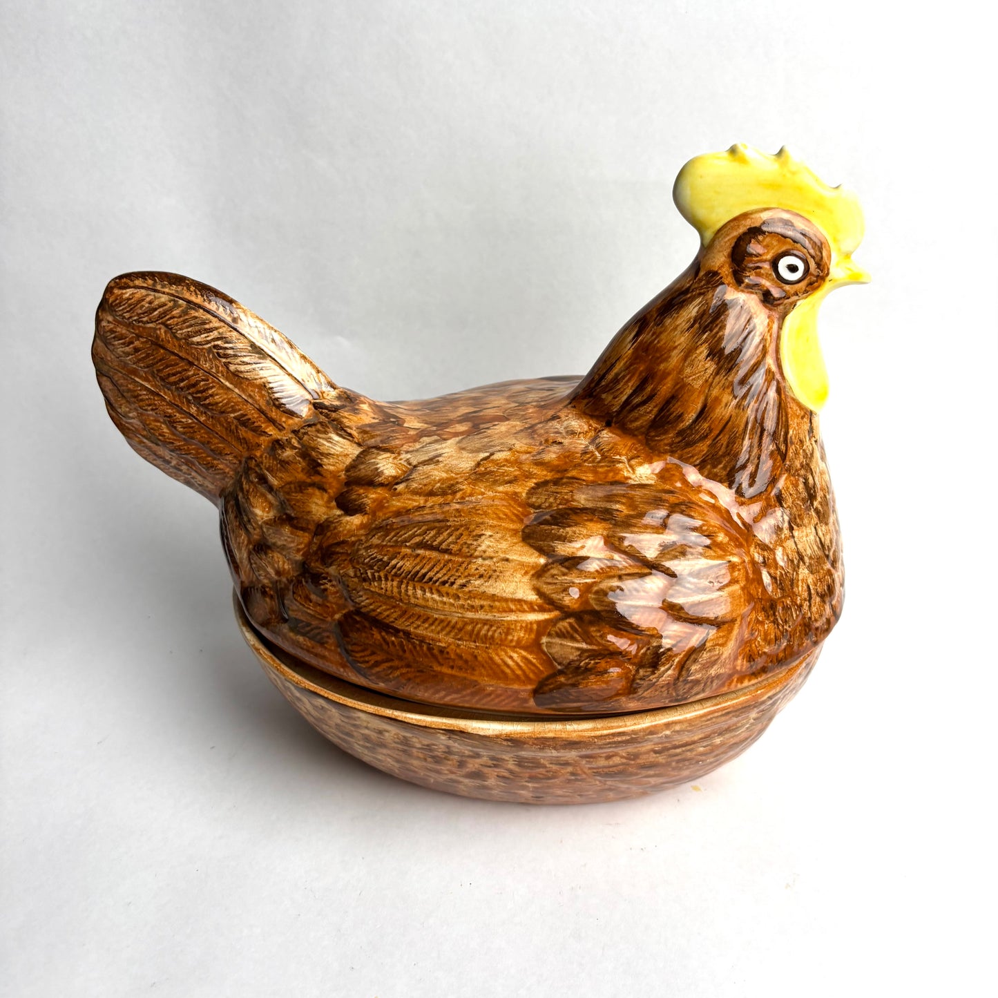 Large Nesting Chicken Egg Holder