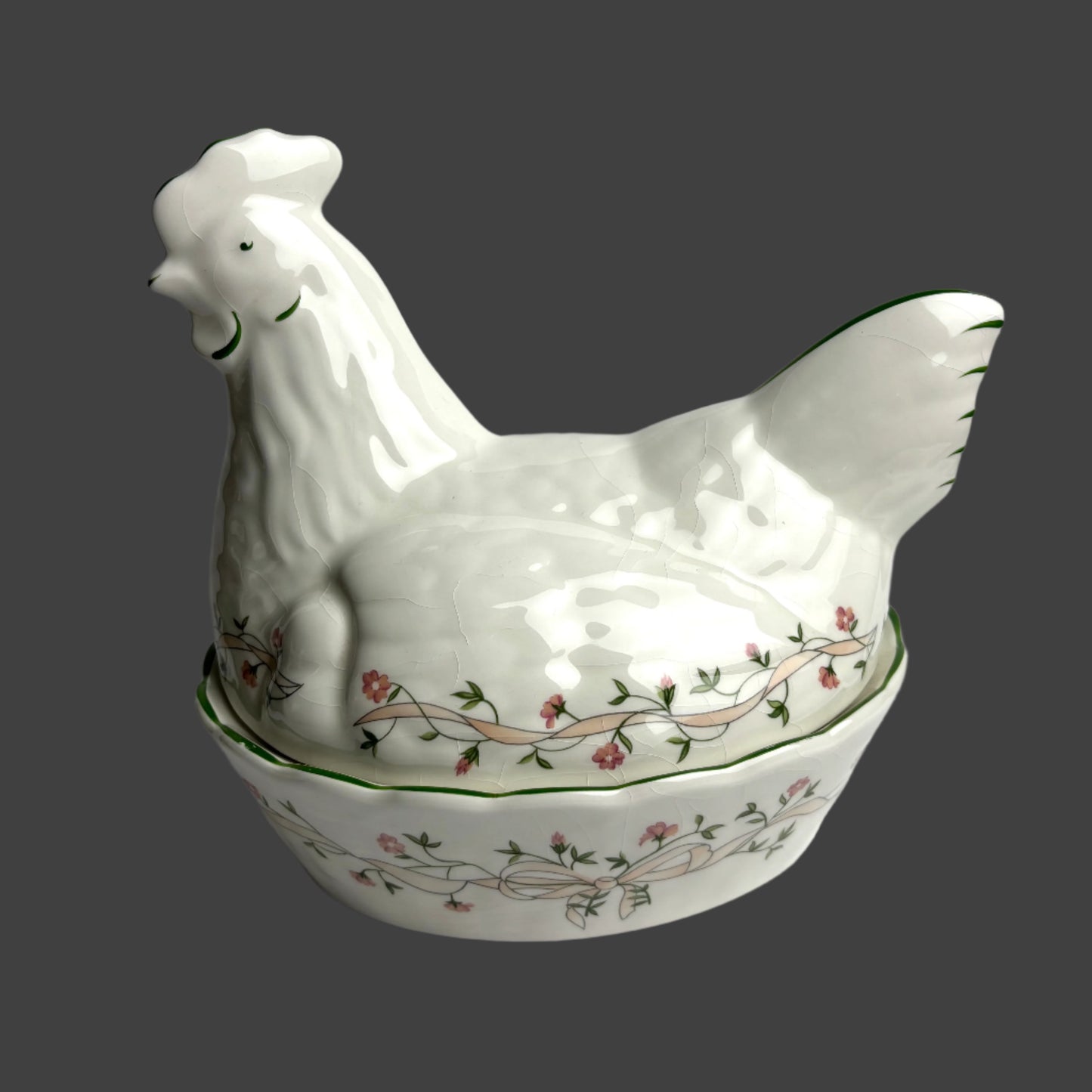 Large Nesting Chicken Egg Holder