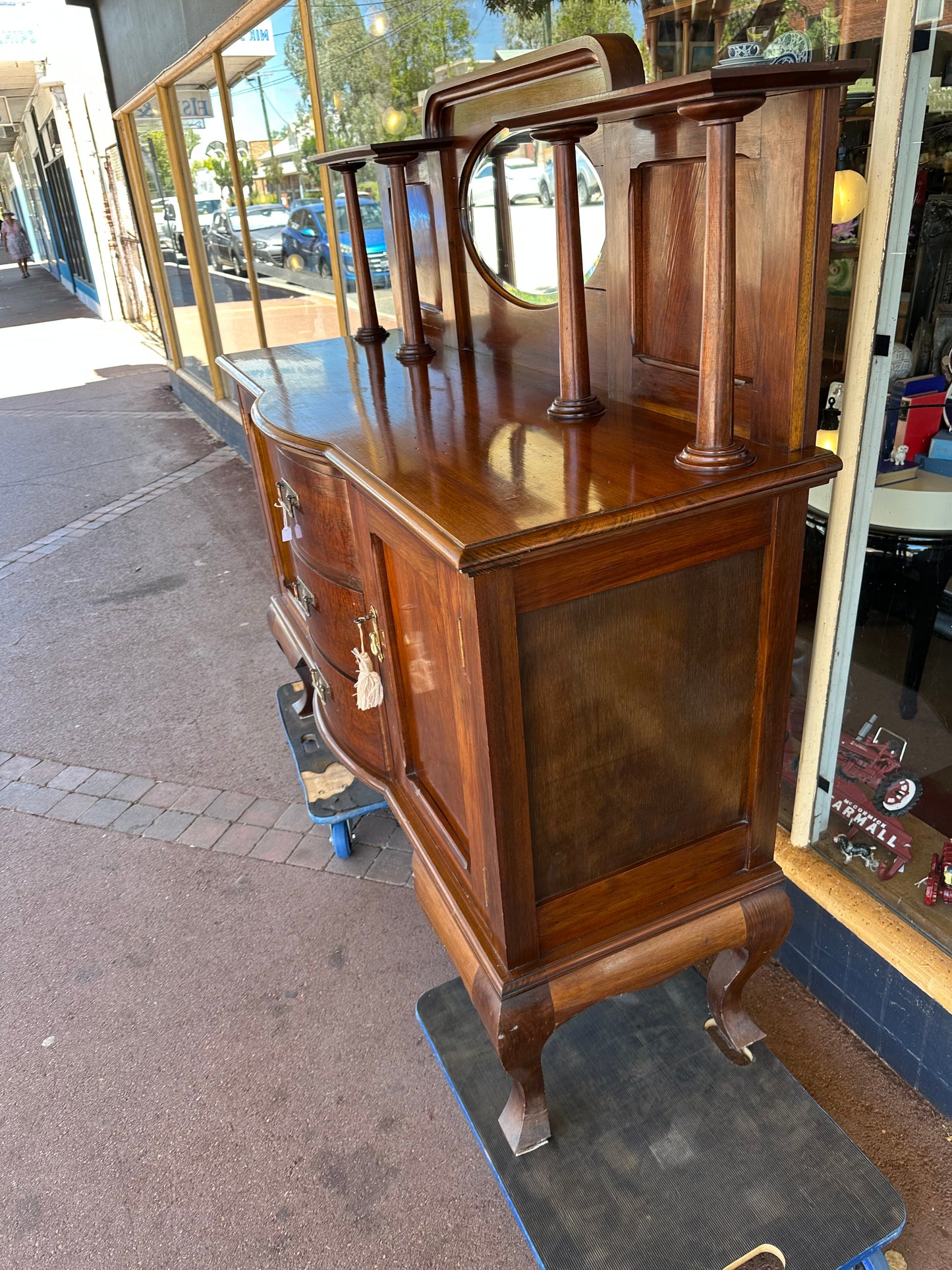 Quality antique bow front mahogany sideboard