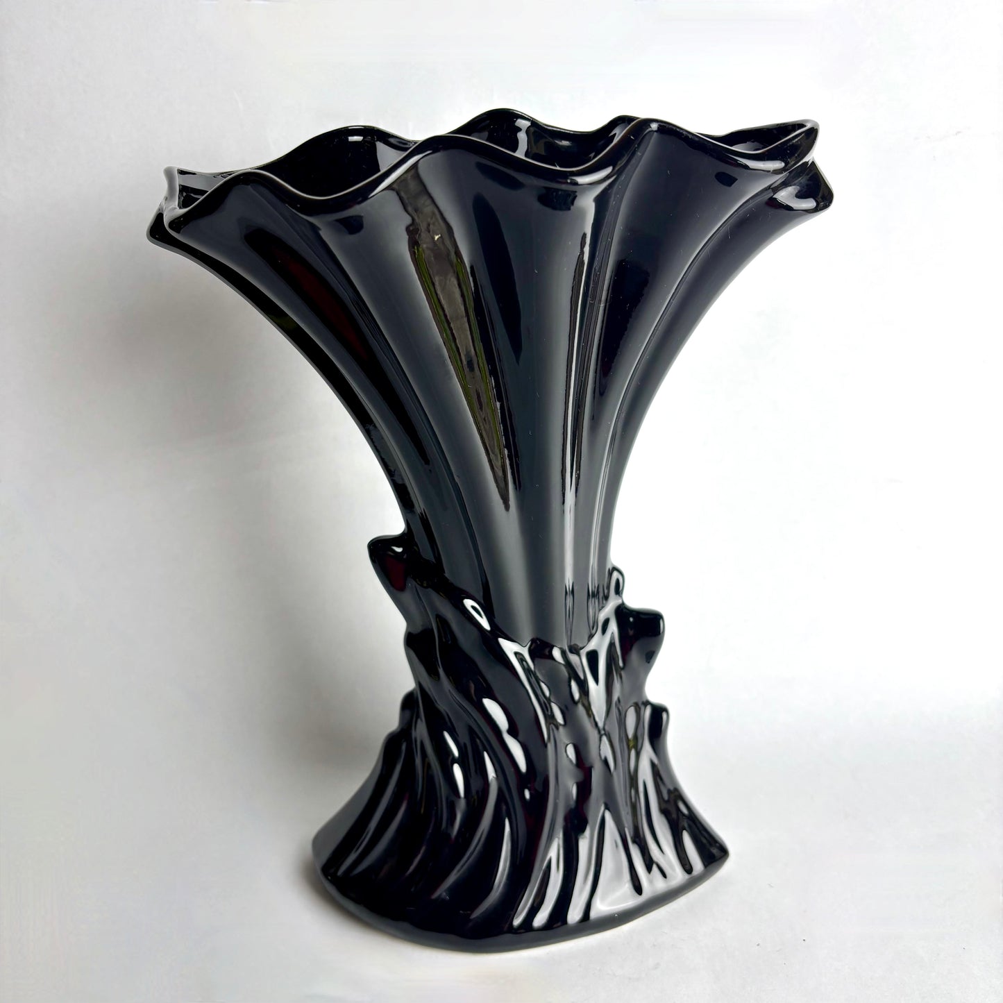 Kalmar Pottery Vase β S6 Black Gloss
