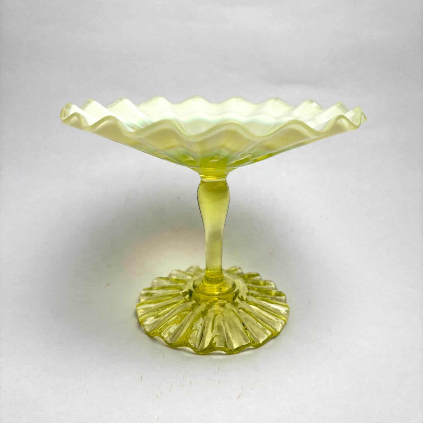 Victorian Vaseline Citrine Green Uranium Glass Bon Bon dish
