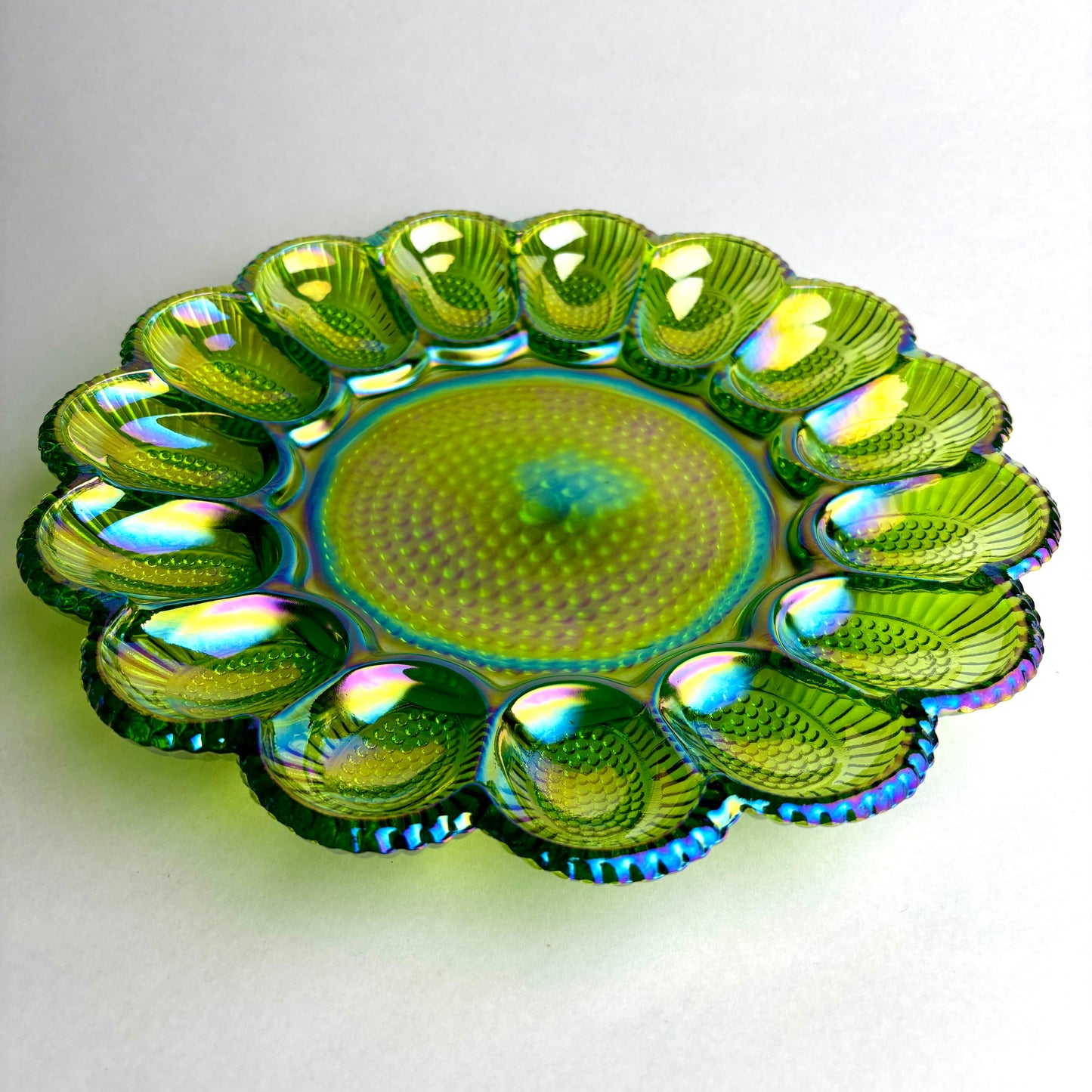 Green Iridescent Carnival Glass Deviled Egg Plate – 30cm