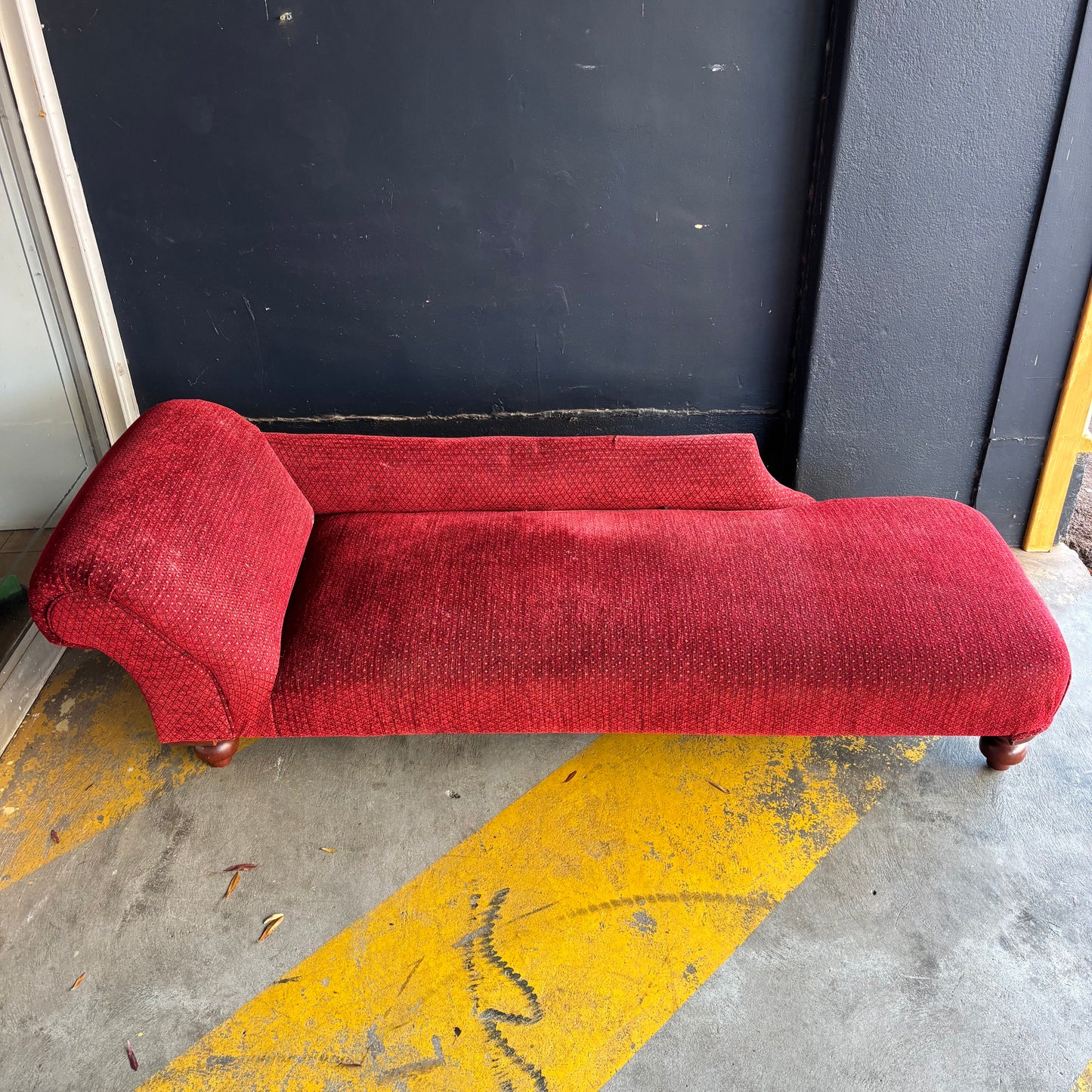 Victorian Style Chaise Longue