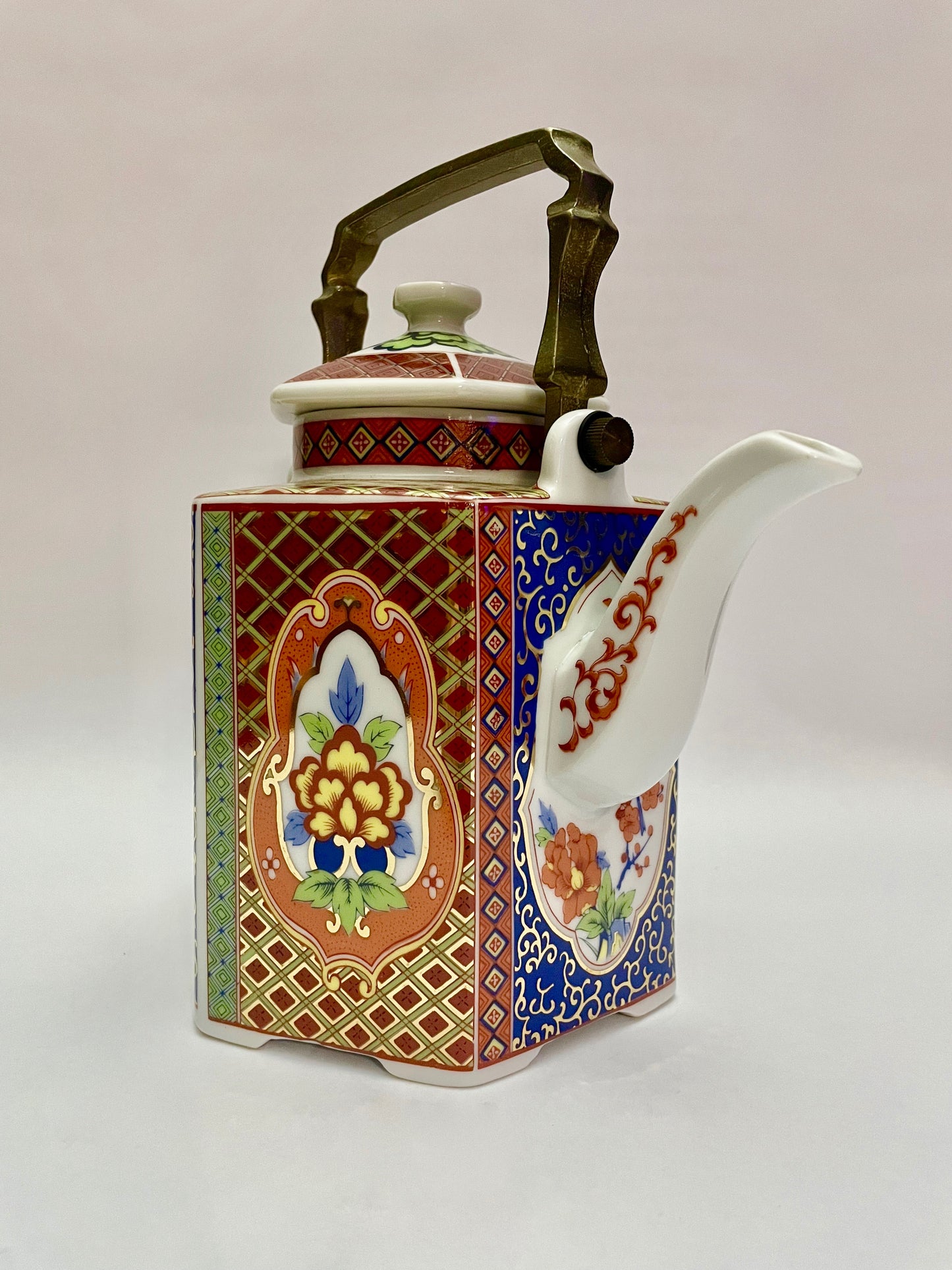 Vintage Imari style teapot