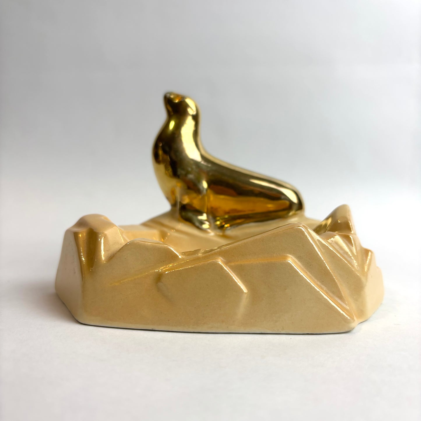 Wembley Ware Seal Ashtray – Gold Lustre