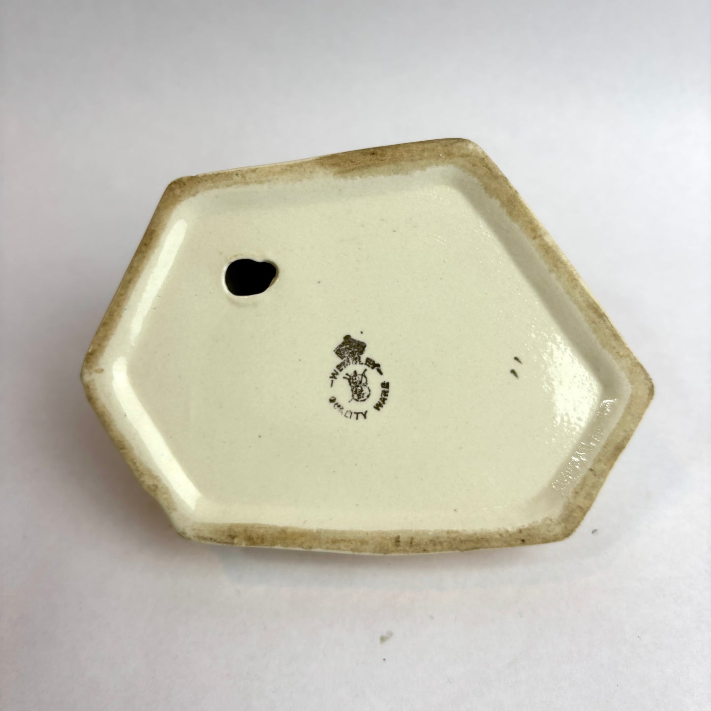 Wembley Ware Seal Ashtray – Gold Lustre