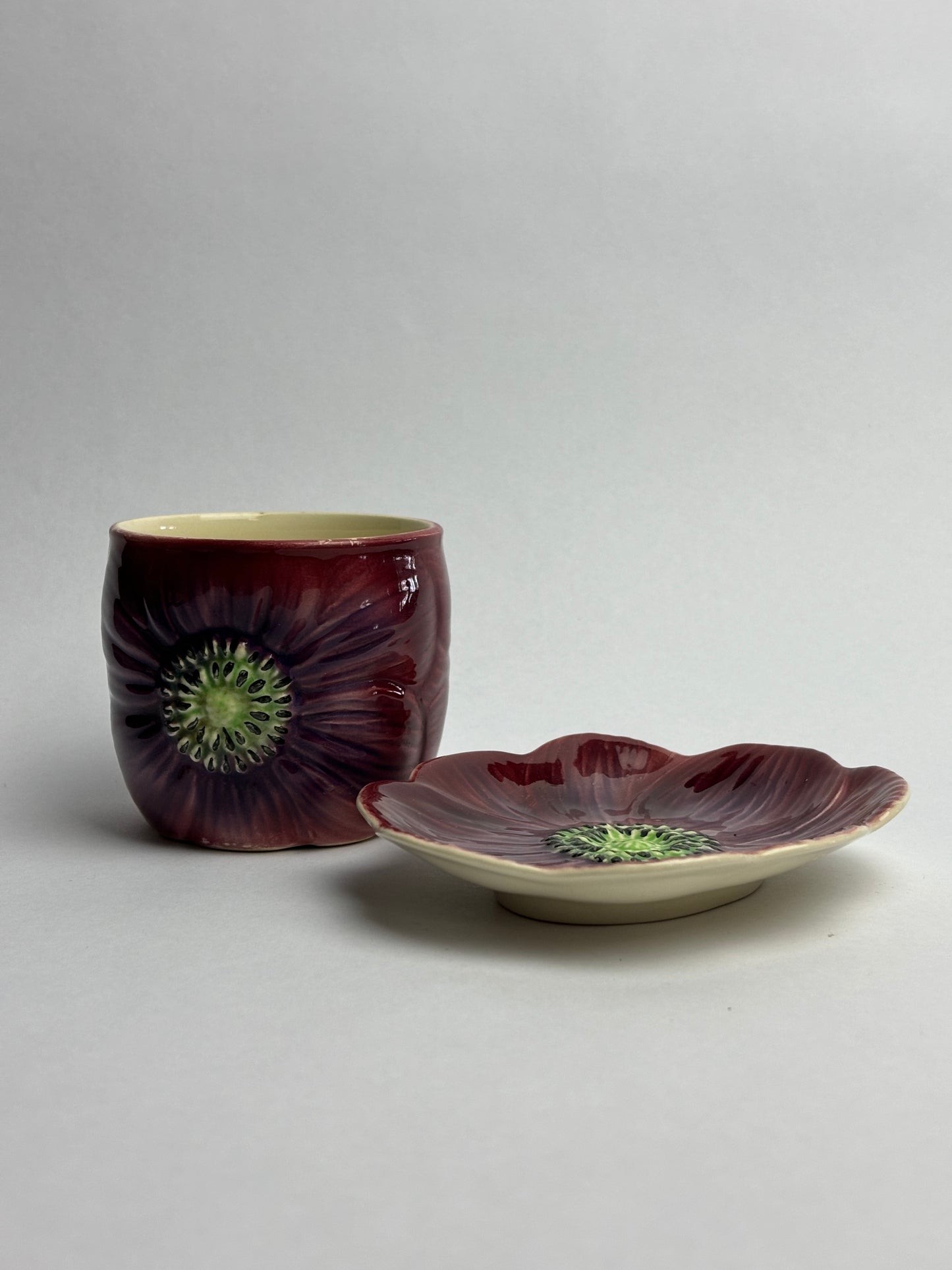 Anemone Majolica Pot & Saucer by Shorter & Son
