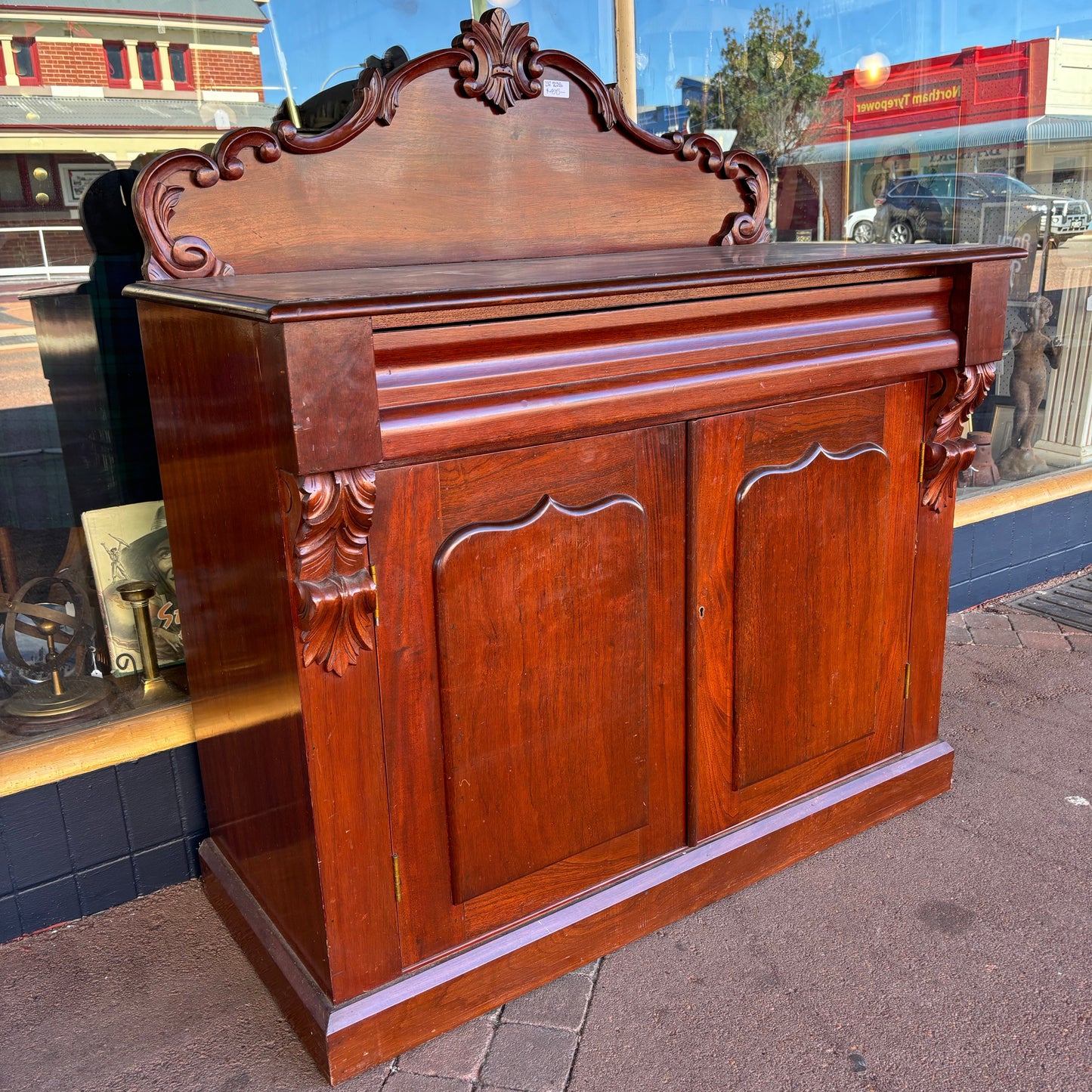 Quality Vintage Victorian-Style Mahogany Chiffonier Sideboard