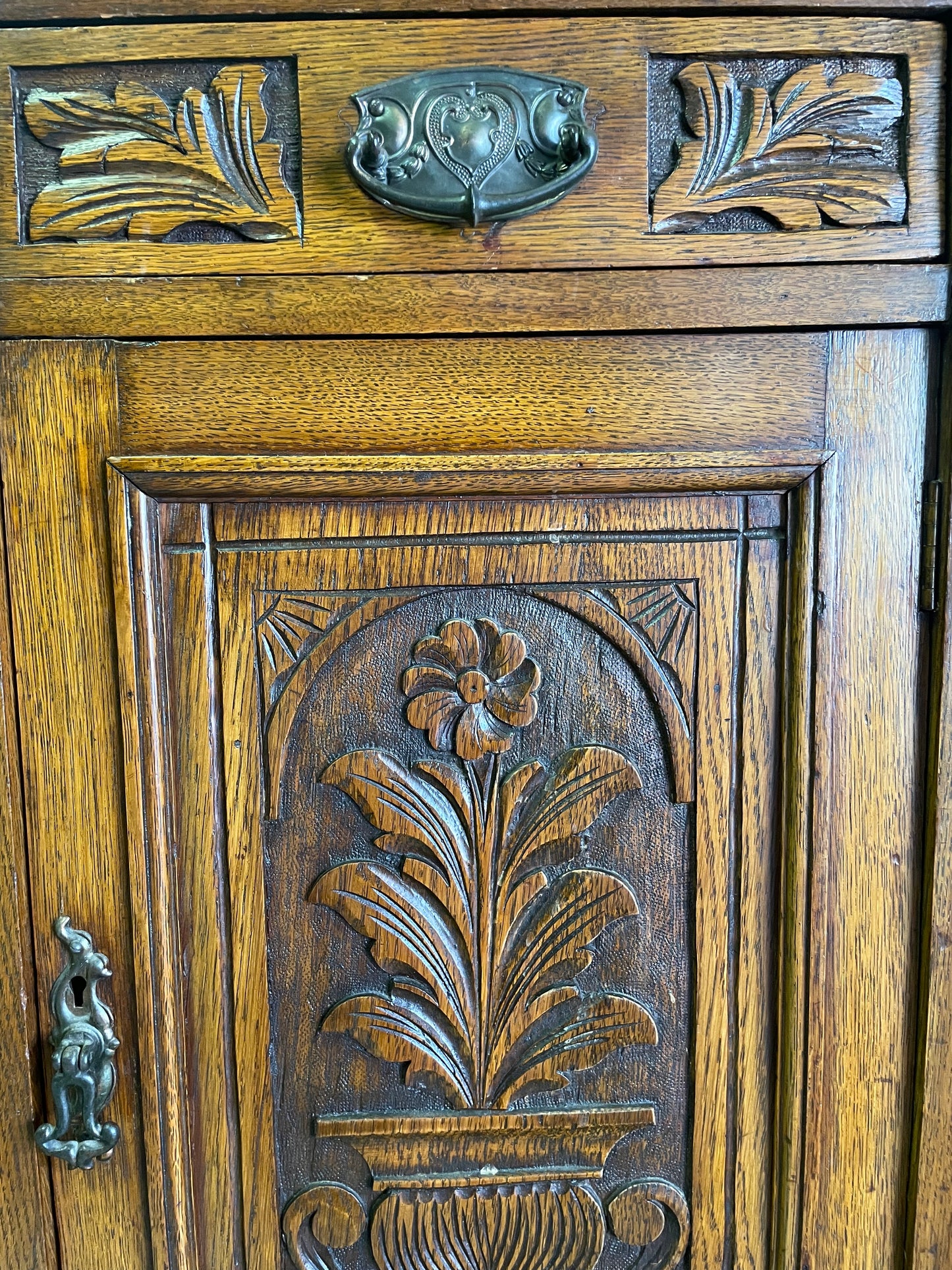 Victorian English Oak Mirror-back Bowfront Sideboard