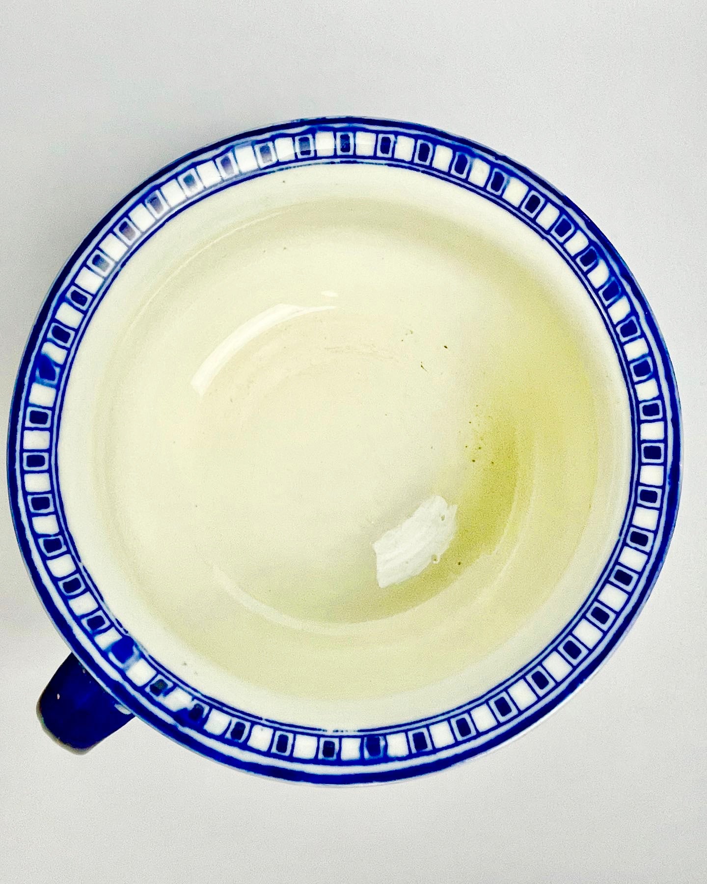 Victorian Royal Doulton Aubrey Chamber pot
