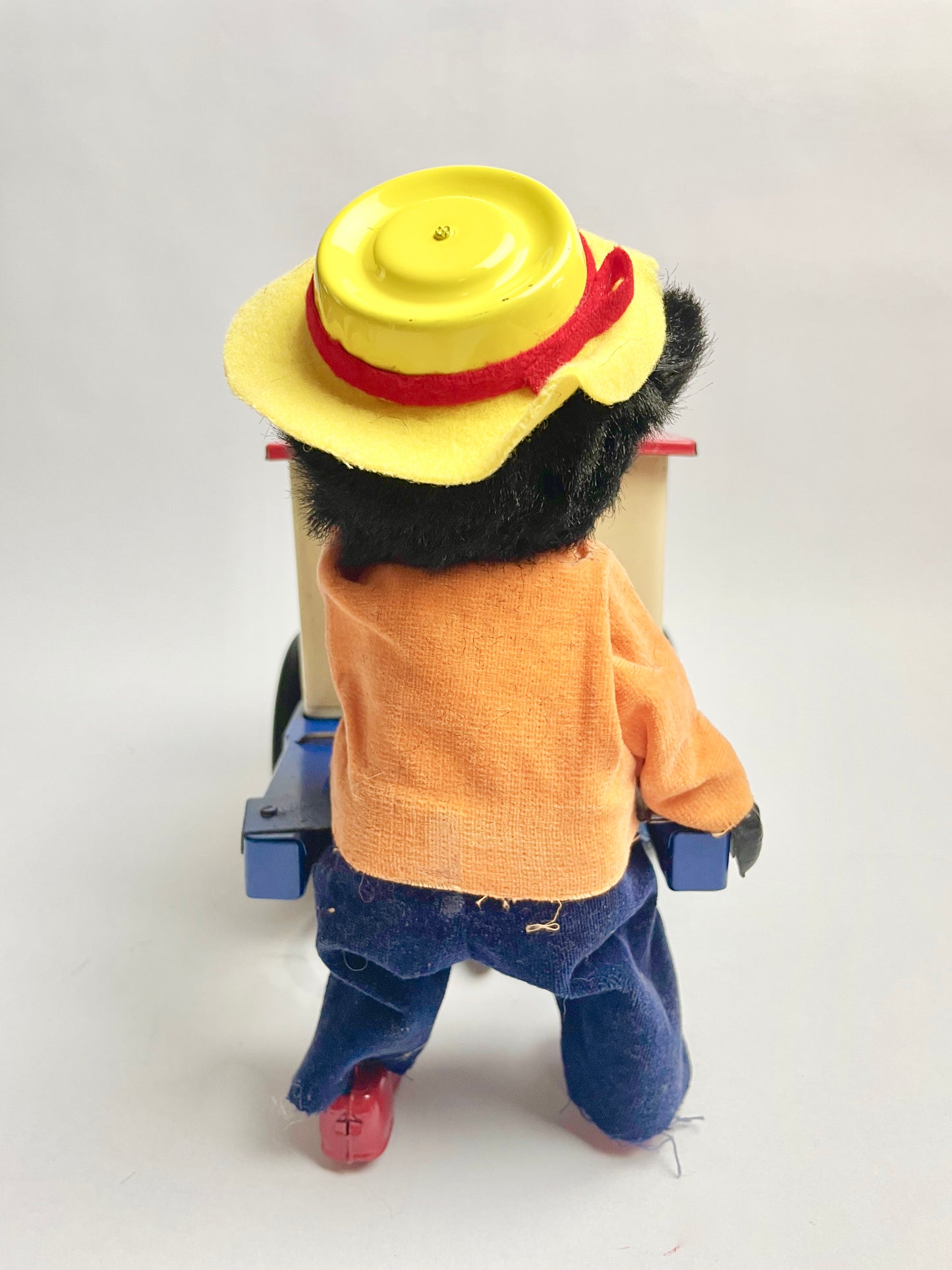 The Jolly Peanut Vendor Walking bear & Rolling Cart