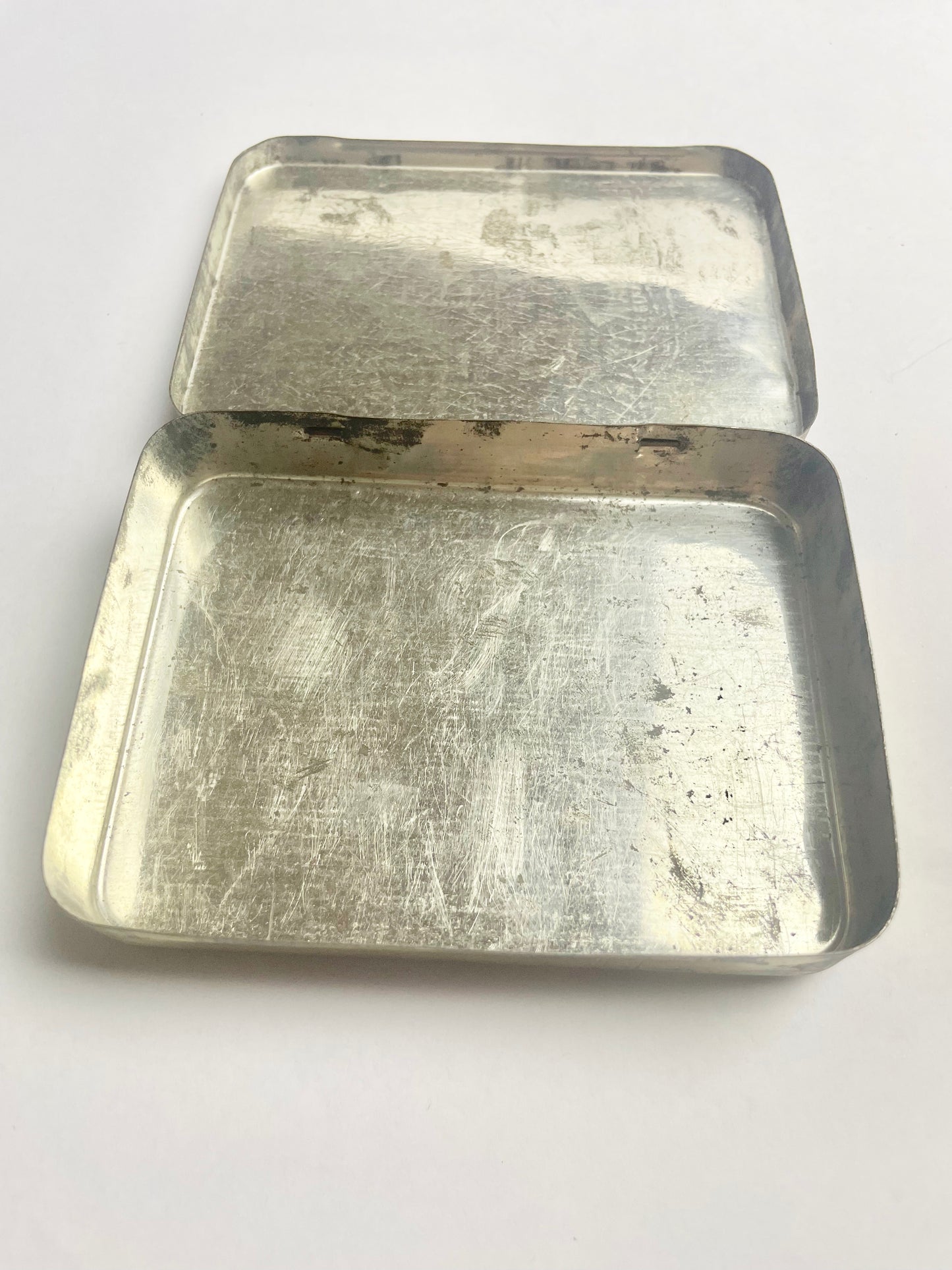 "The Greys" Silk Cut Virignia Tobacco Tin