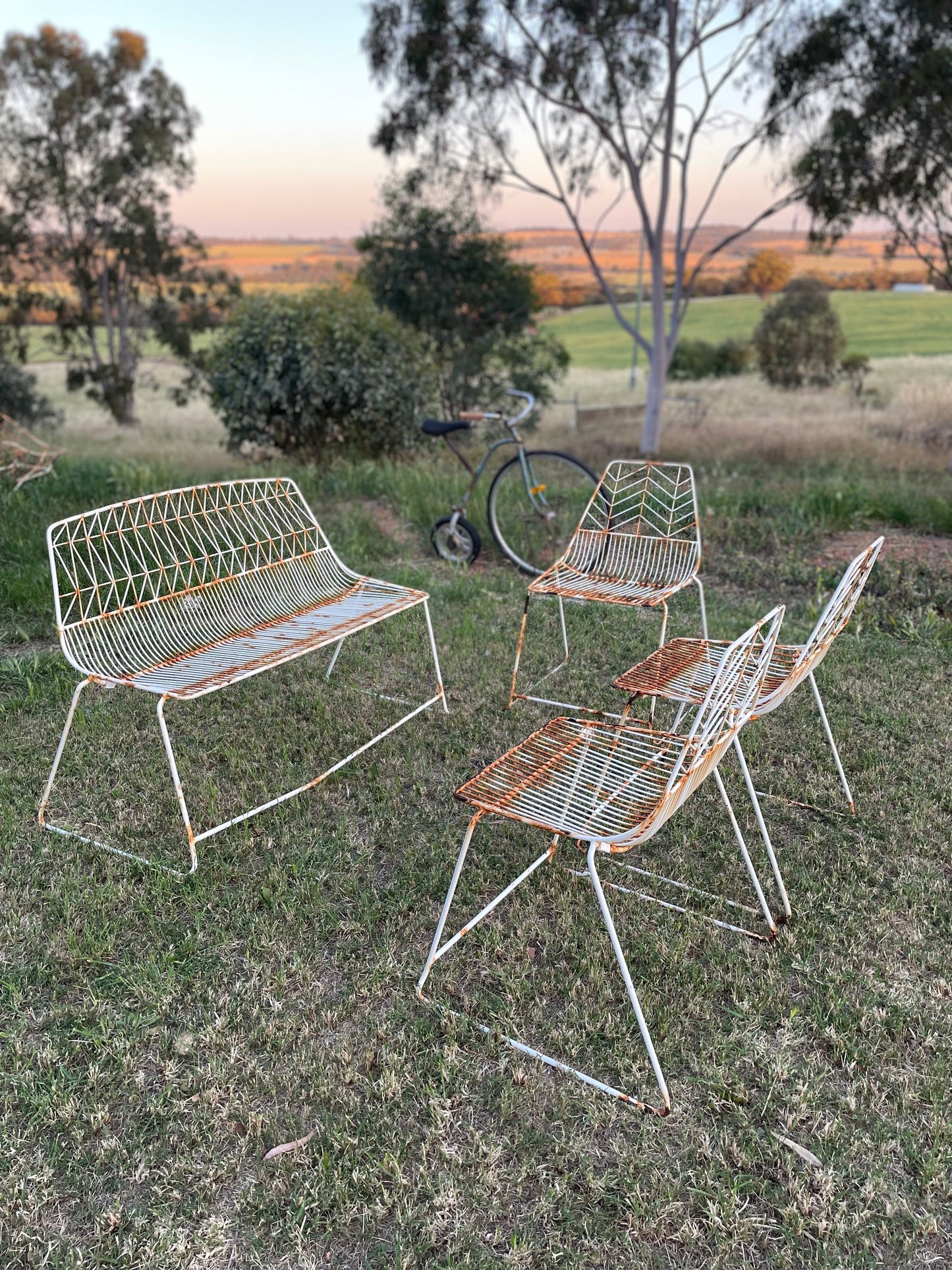 MCM outdoor wire seating