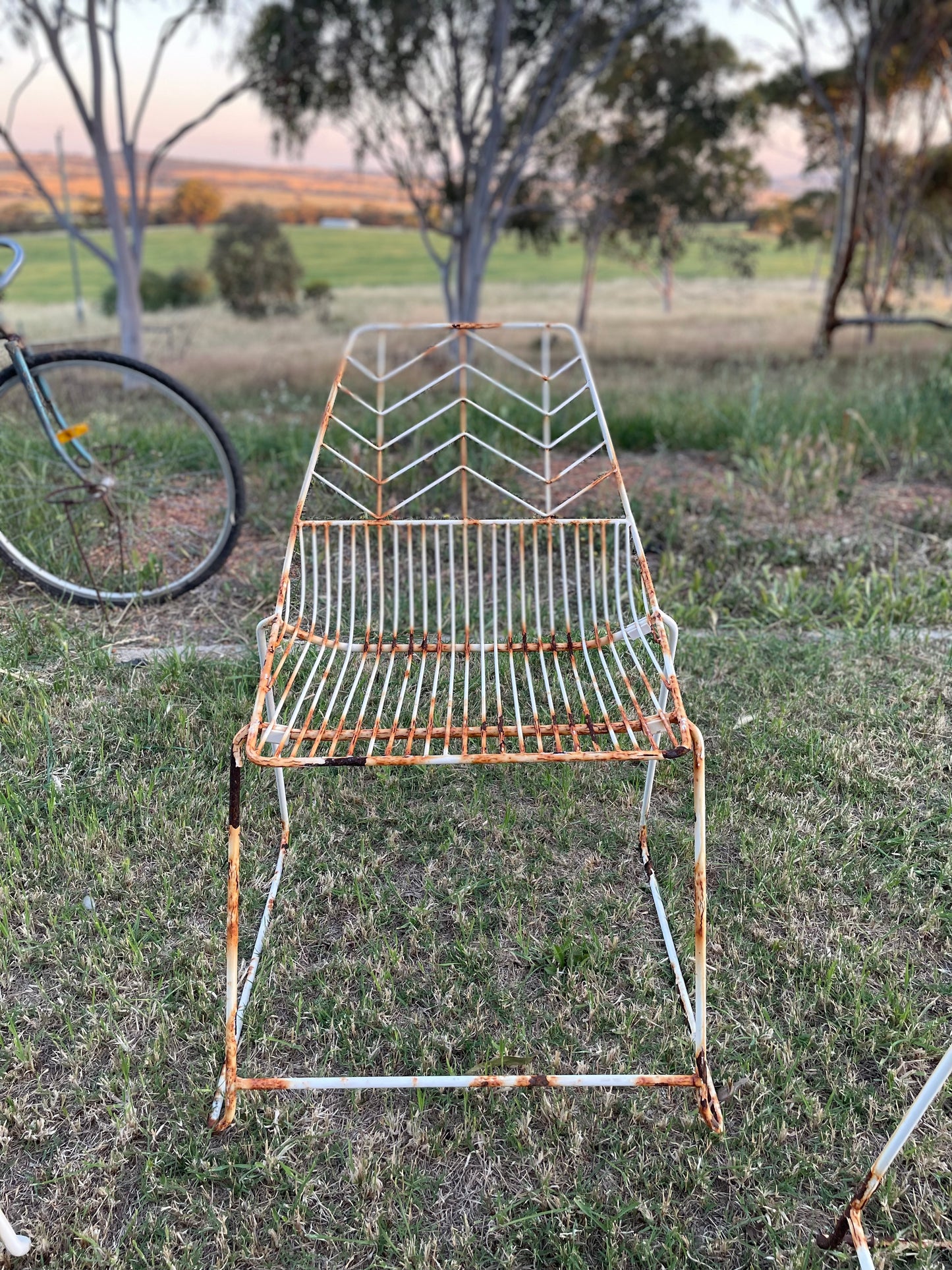 MCM outdoor wire seating
