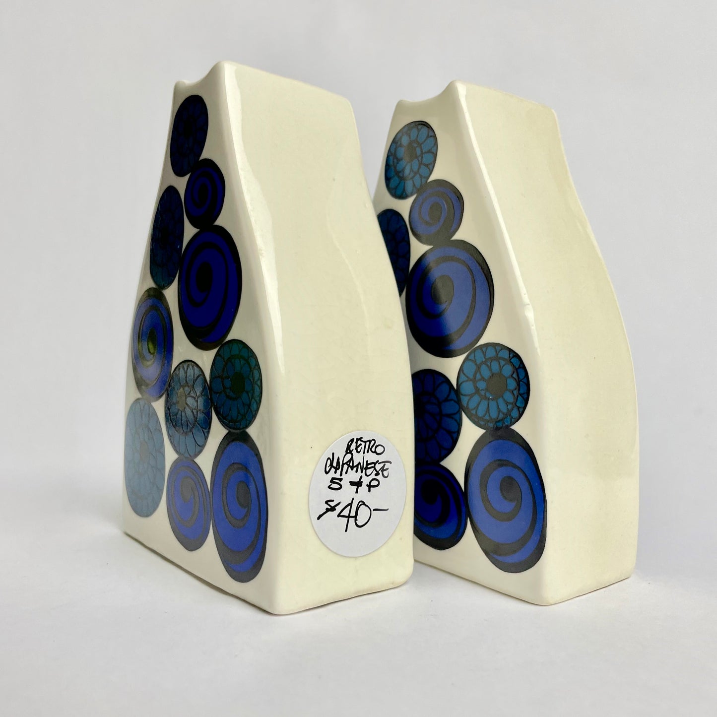 Retro Japanese Salt & Pepper Shakers