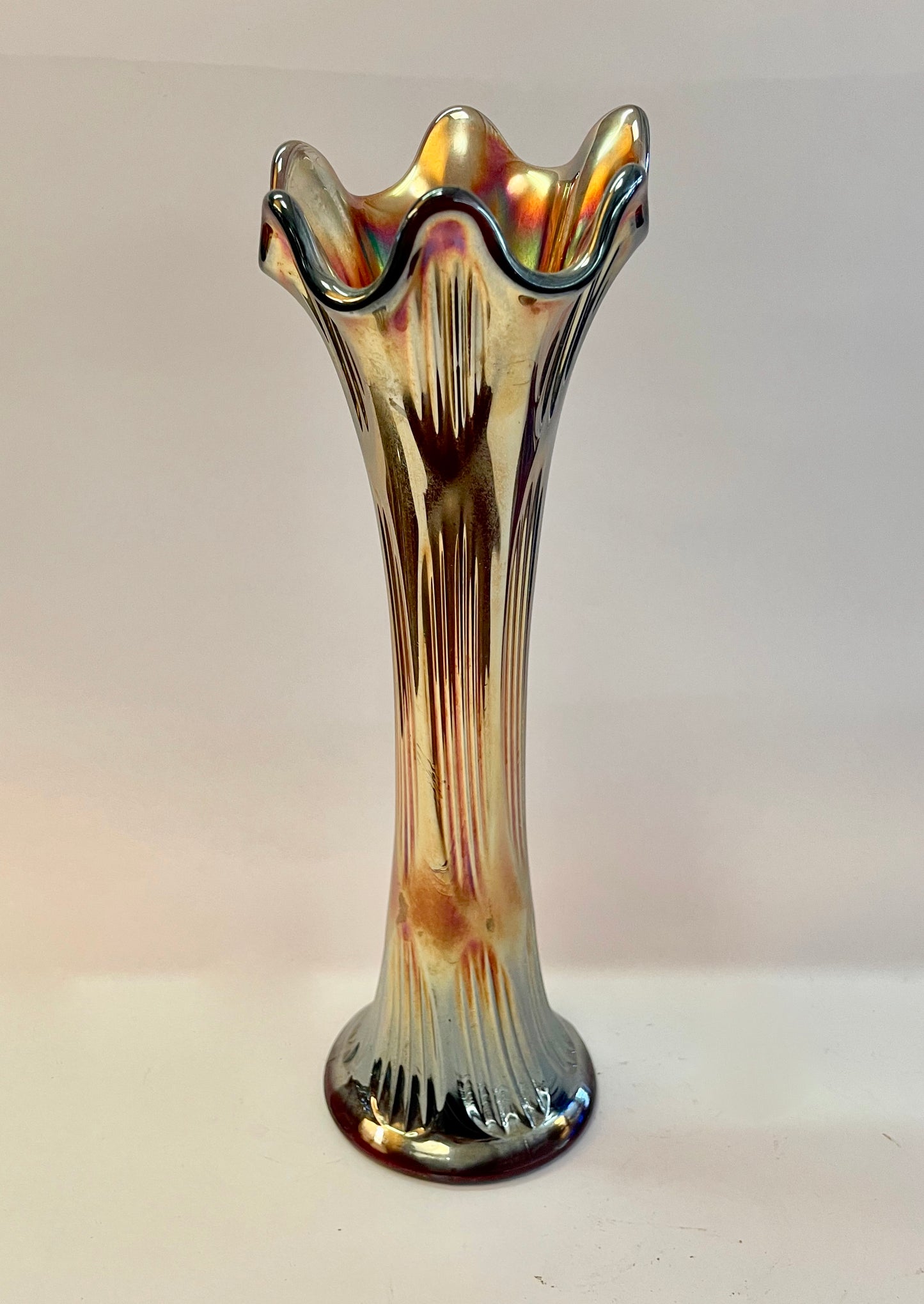 Fenton Stretched Diamond & Rib Marigold Amethyst Vase