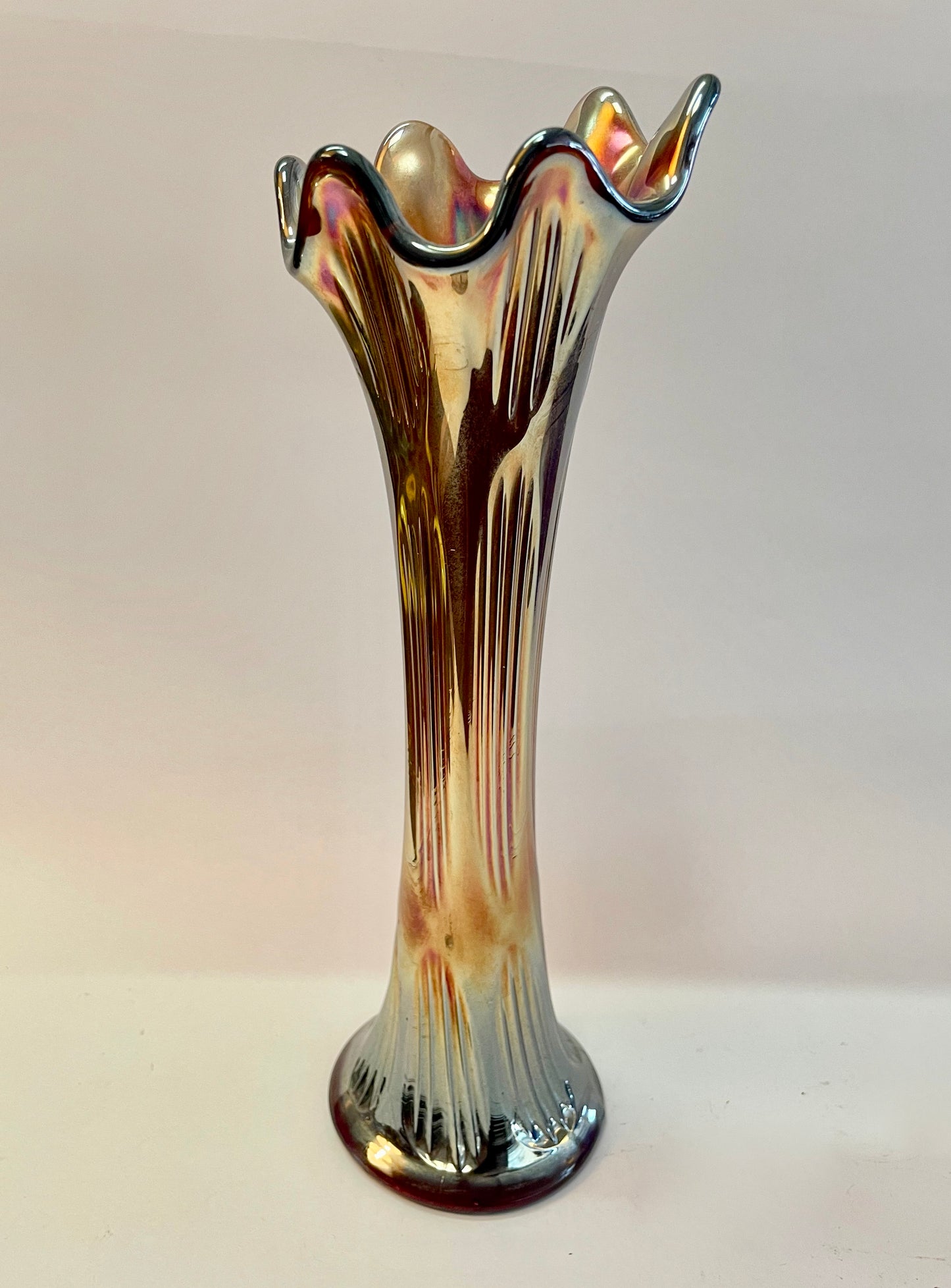 Fenton Stretched Diamond & Rib Marigold Amethyst Vase