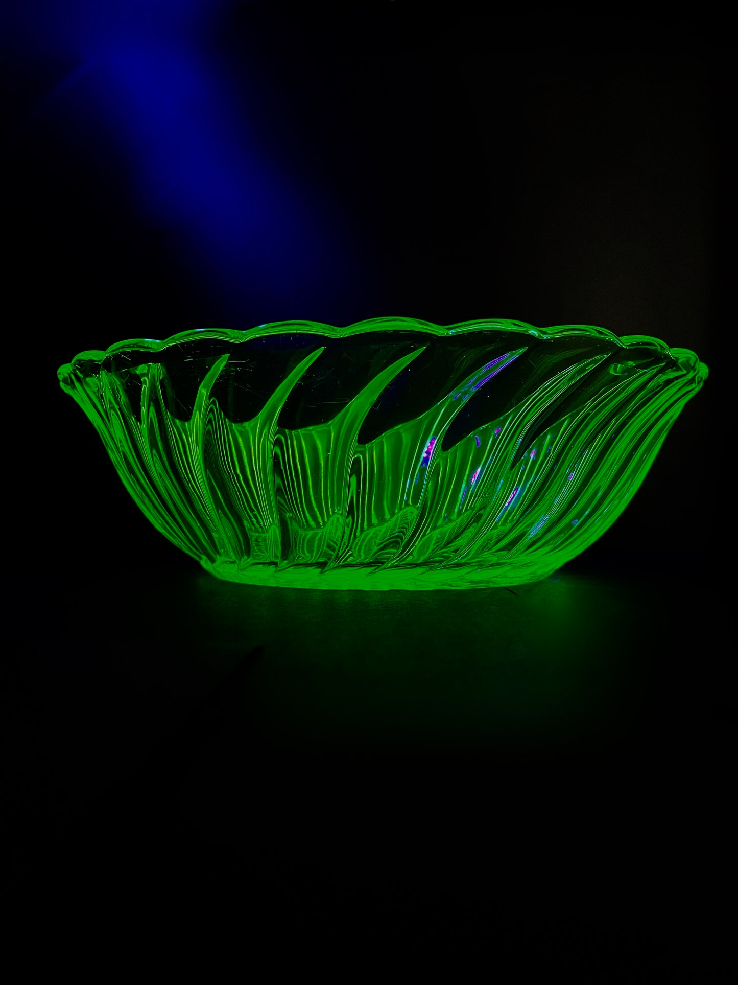 Uranium Glass Bowl 22cm