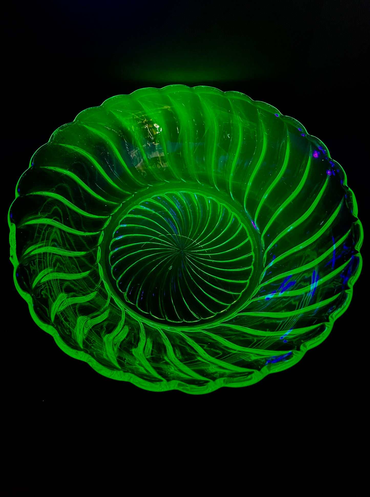 Uranium Glass Bowl 22cm