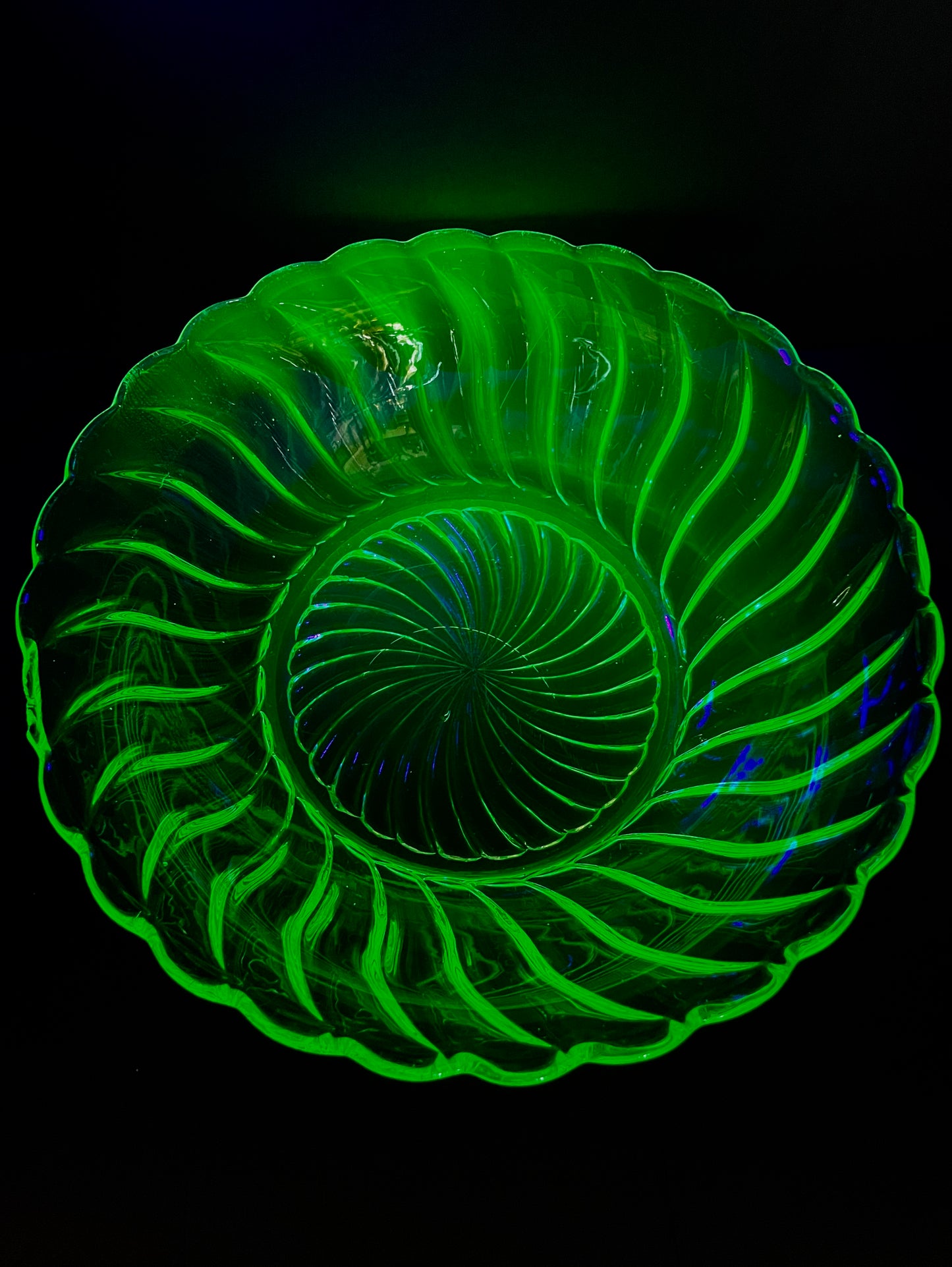 Uranium Glass Bowl 22cm