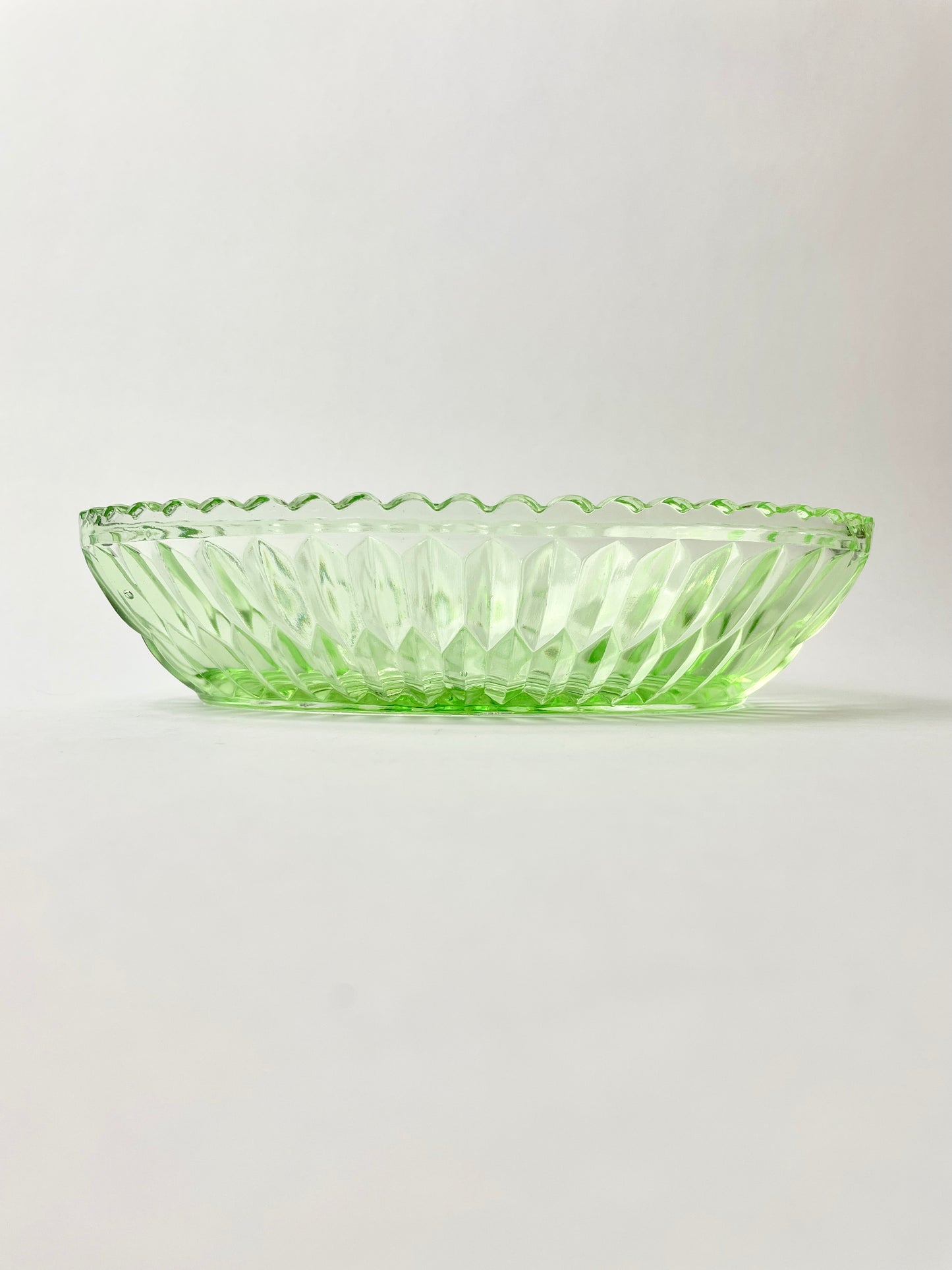 Uranium Glass Dish 21cm