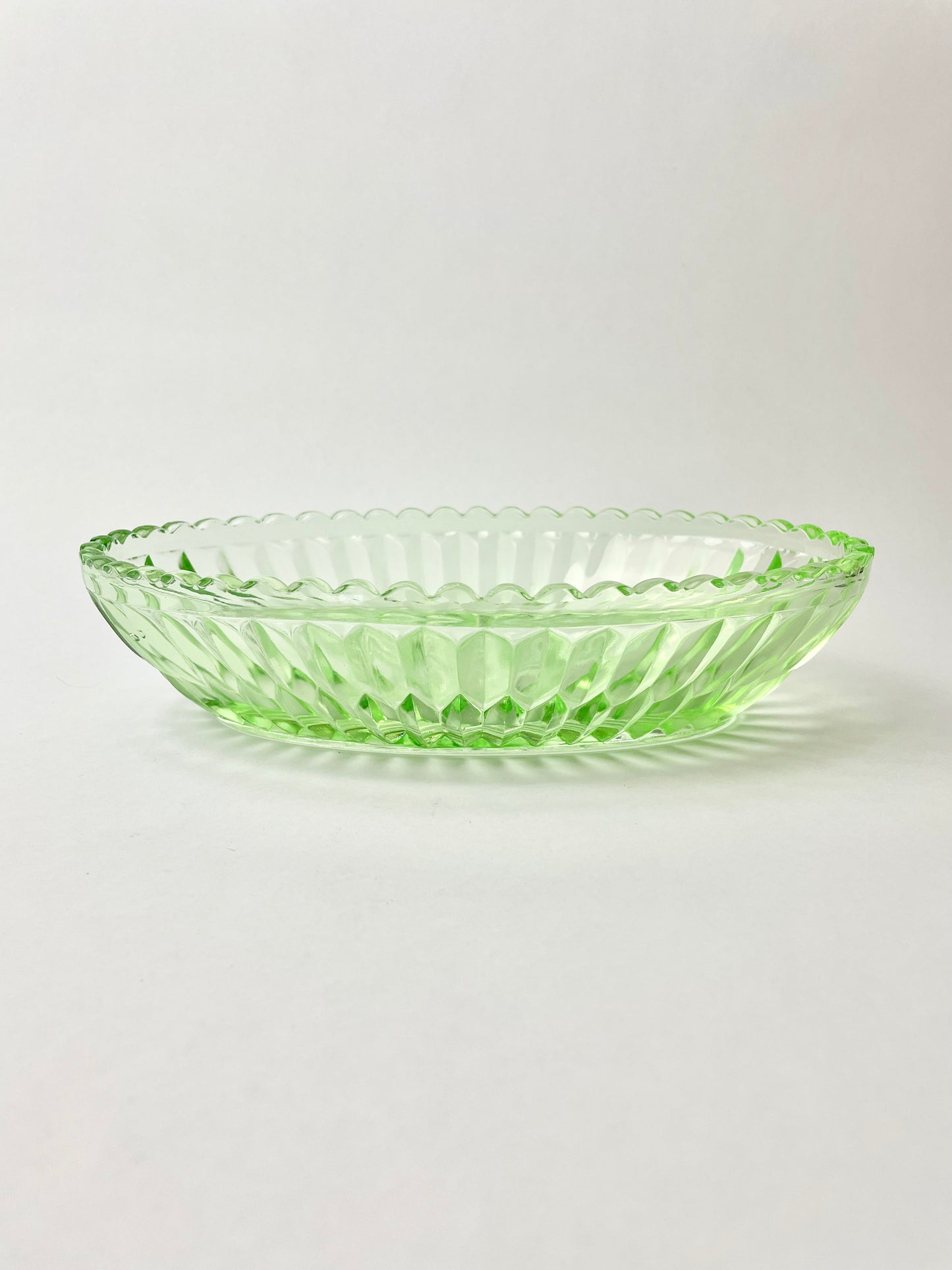 Uranium Glass Dish 21cm
