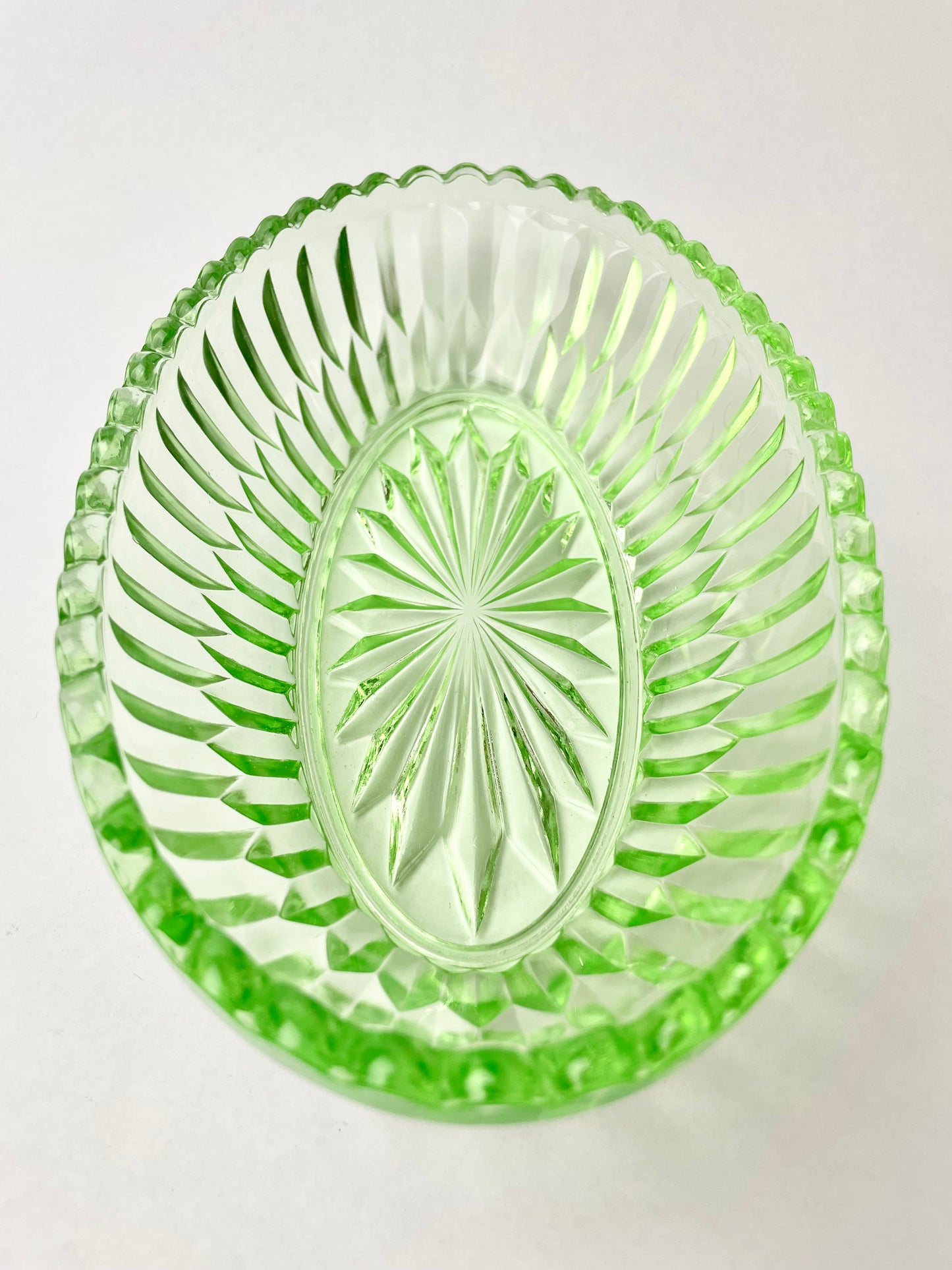 Uranium Glass Dish 21cm