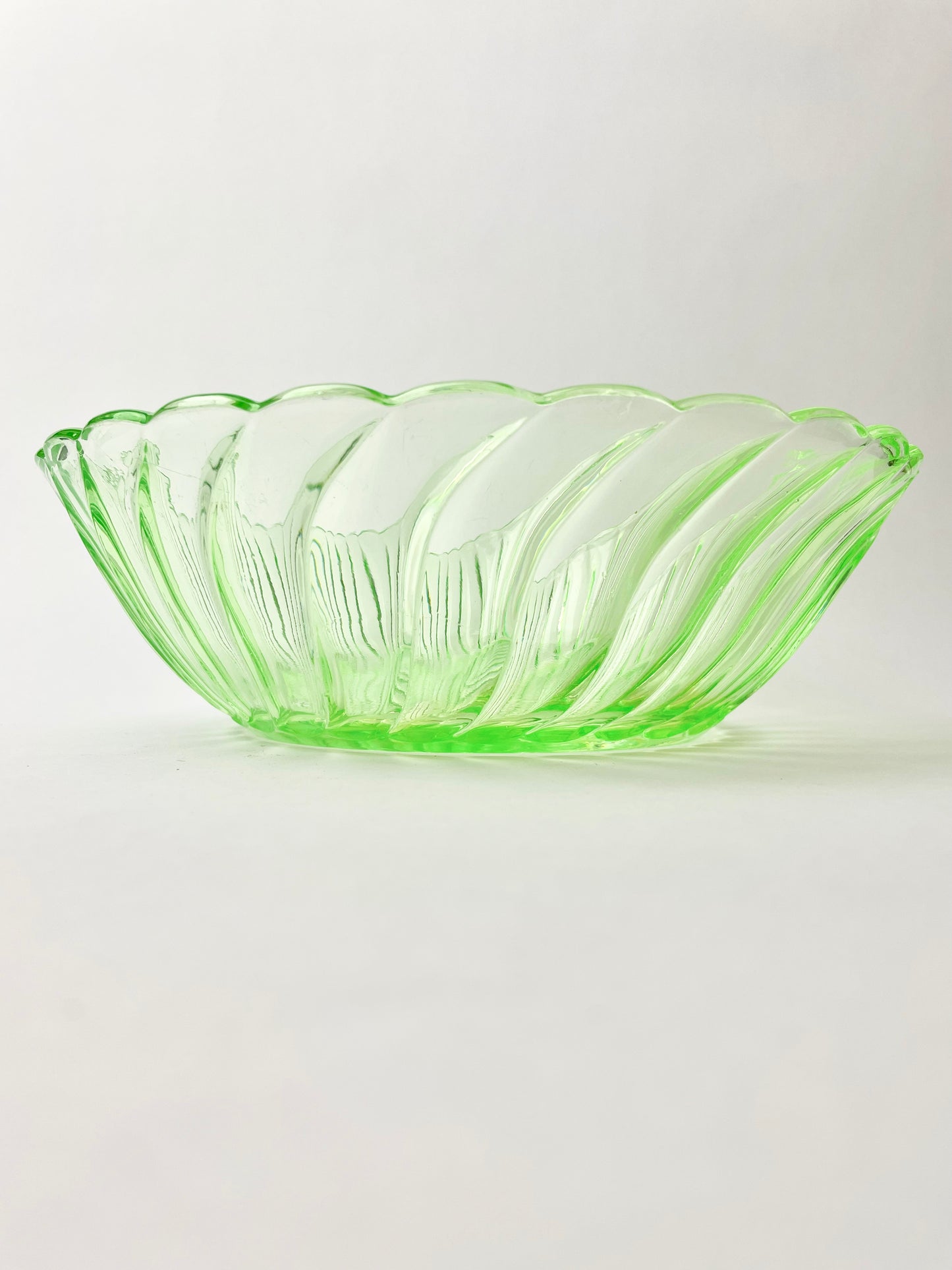 Uranium Glass Bowl 22cm