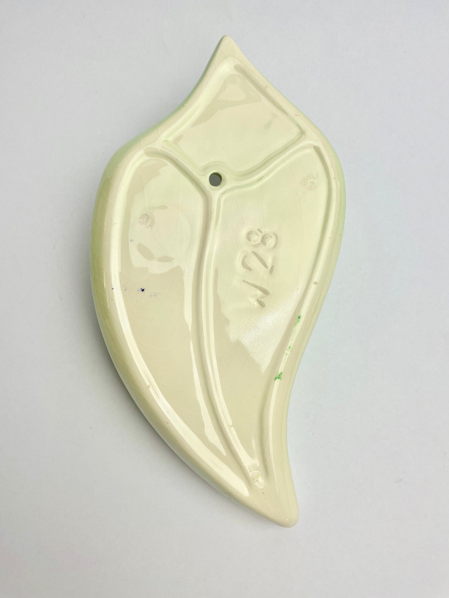 W28 Pattern Diana Pottery Lustre Wall Pocket Vase