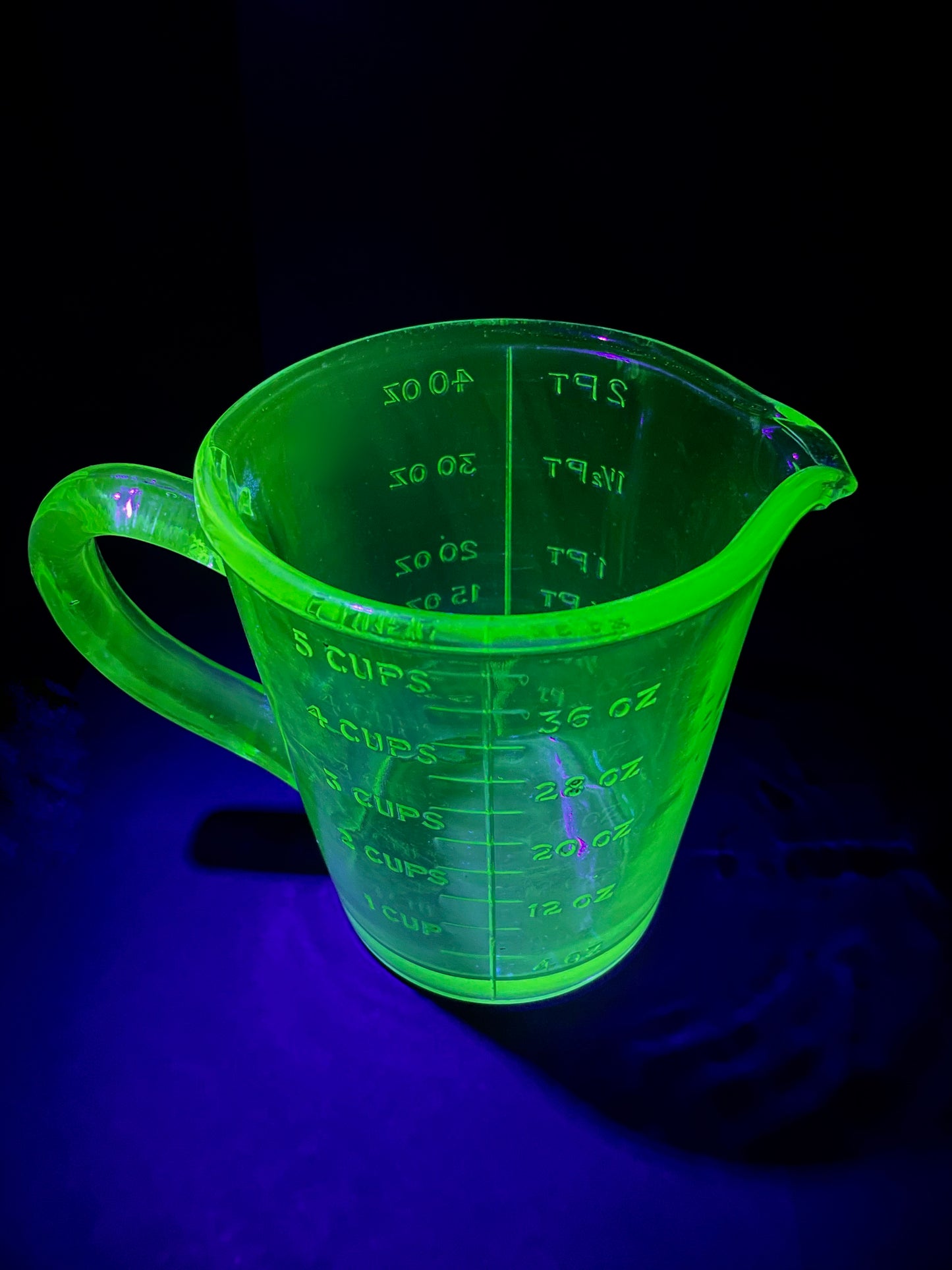 2 Pint Uranium Glass Measuring Jug