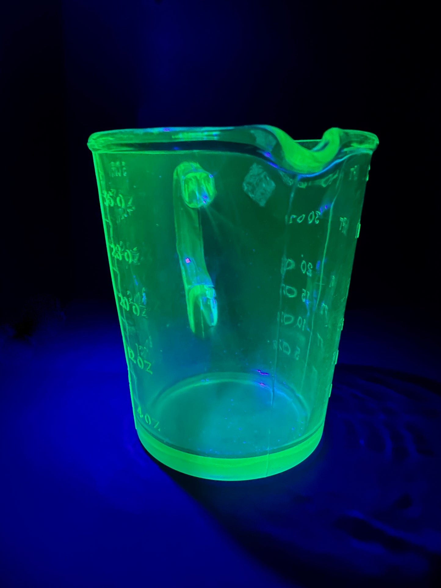 2 Pint Uranium Glass Measuring Jug