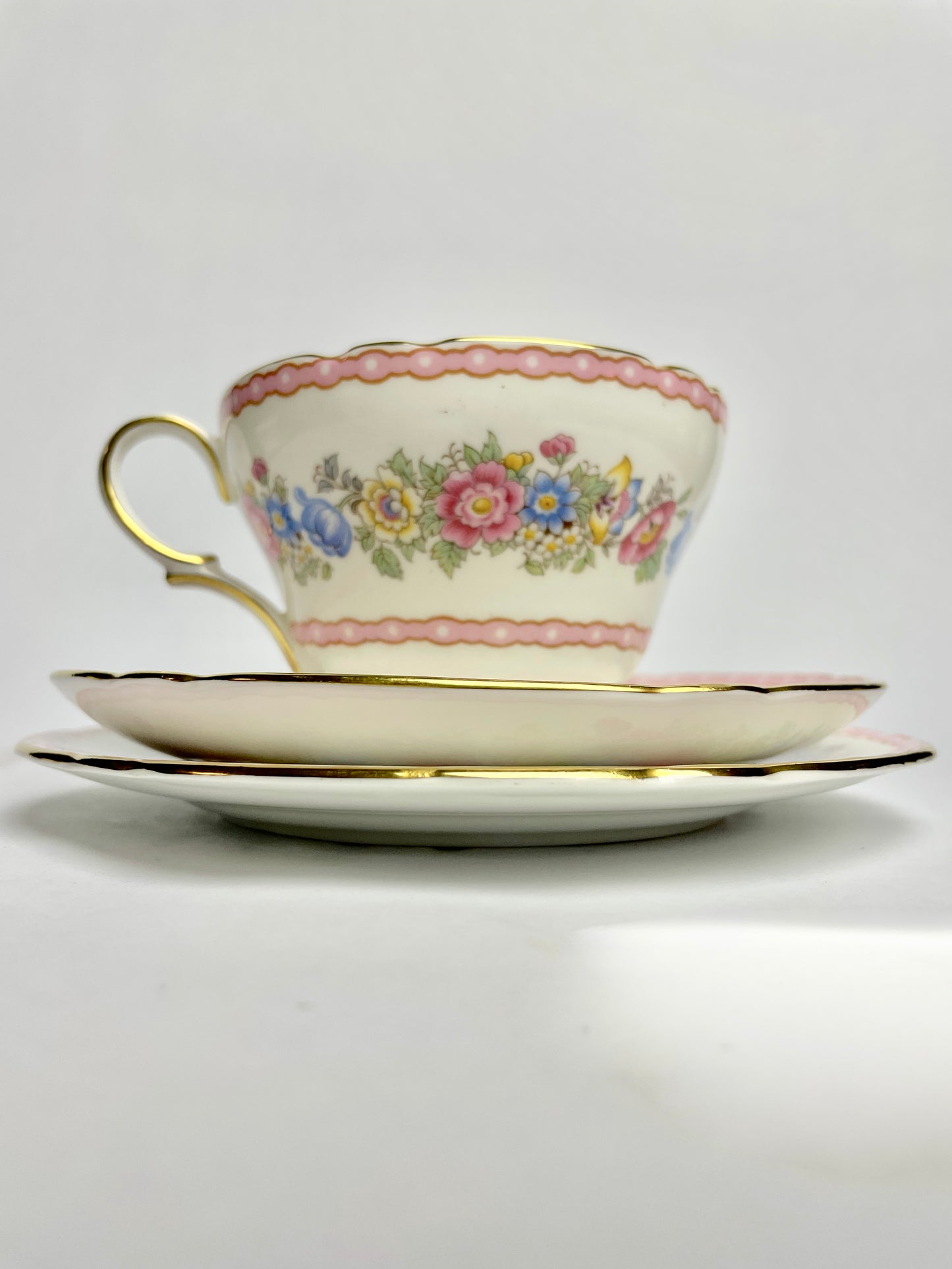 Shelley Fine Bone China Pompadour 13516 Trio