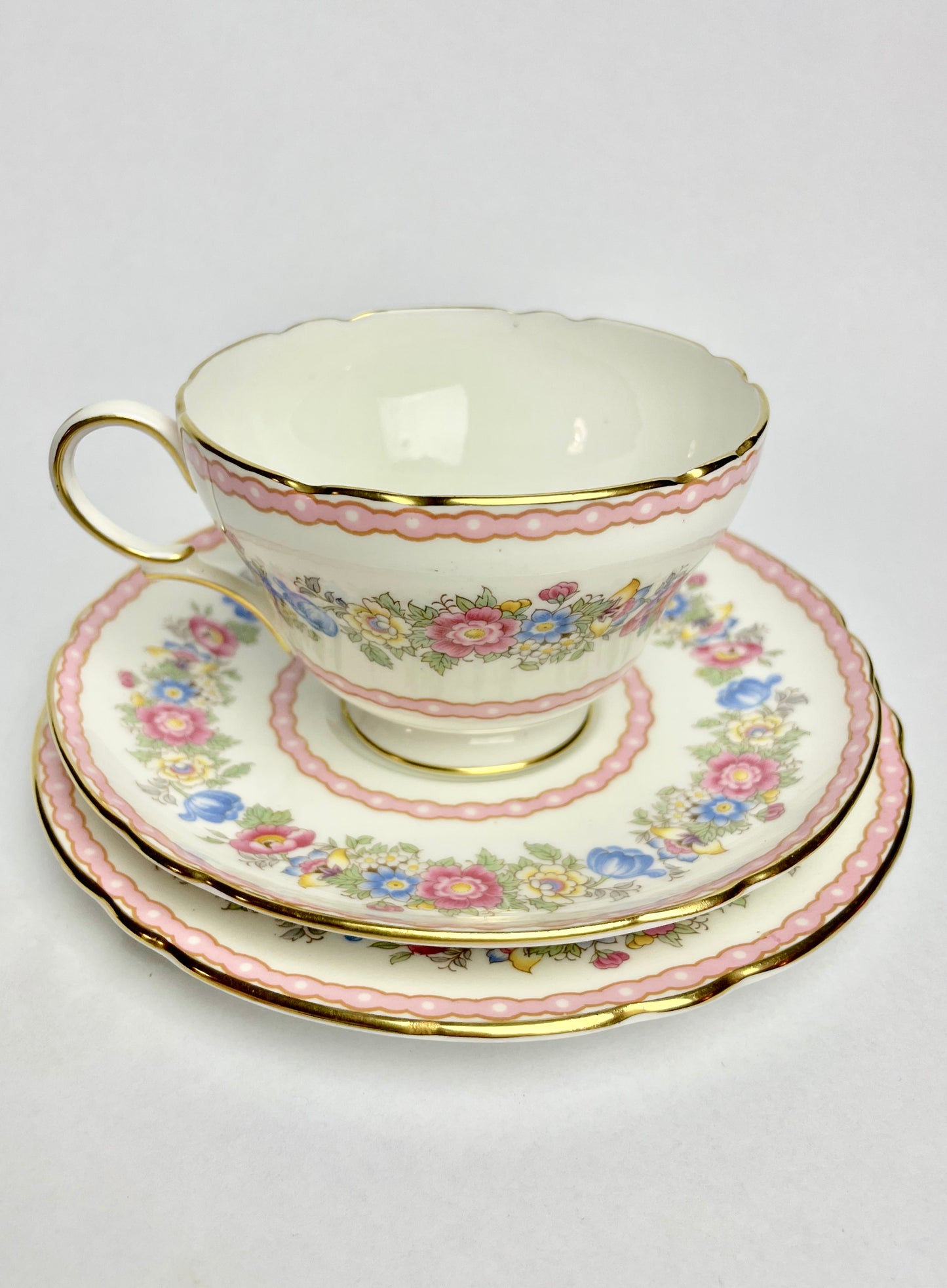 Shelley Fine Bone China Pompadour 13516 Trio