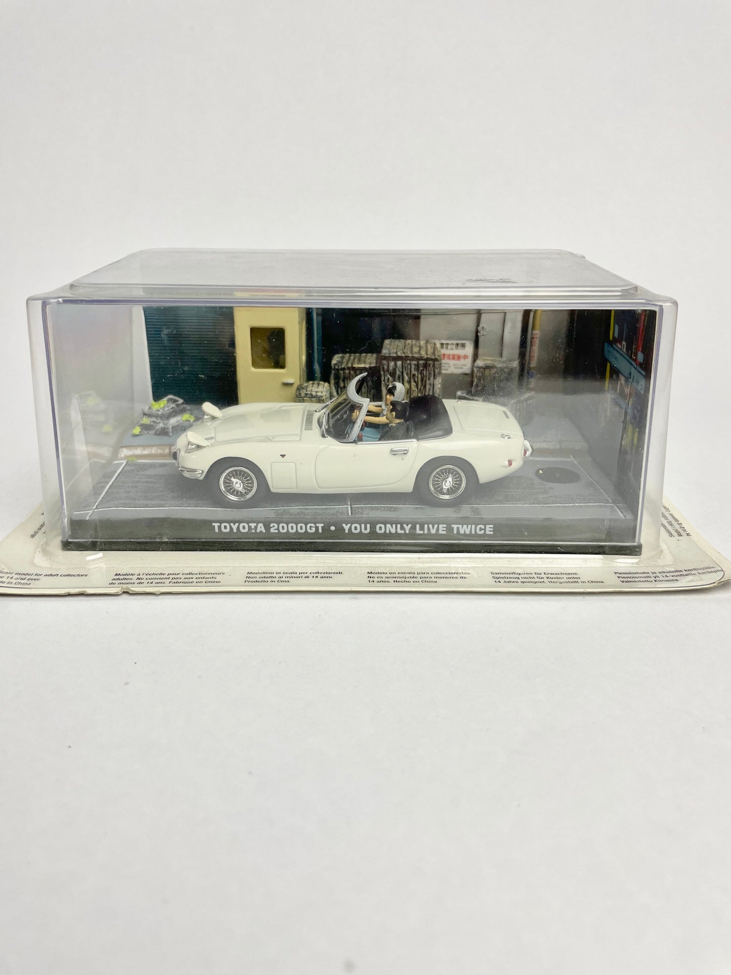 James Bond 007 Toyota 2000GT (You ONLY Live Twice) Scale 1:43
