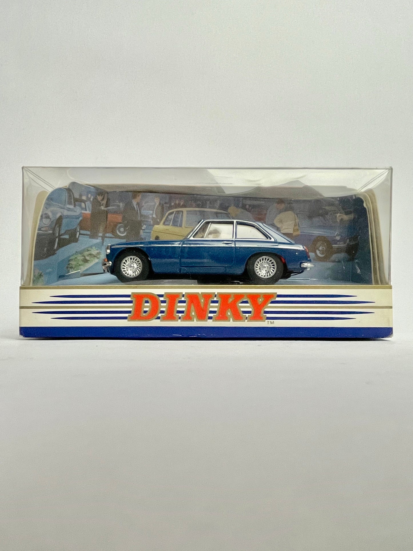 Matchbox Dinky DY3 MGB GT 1965