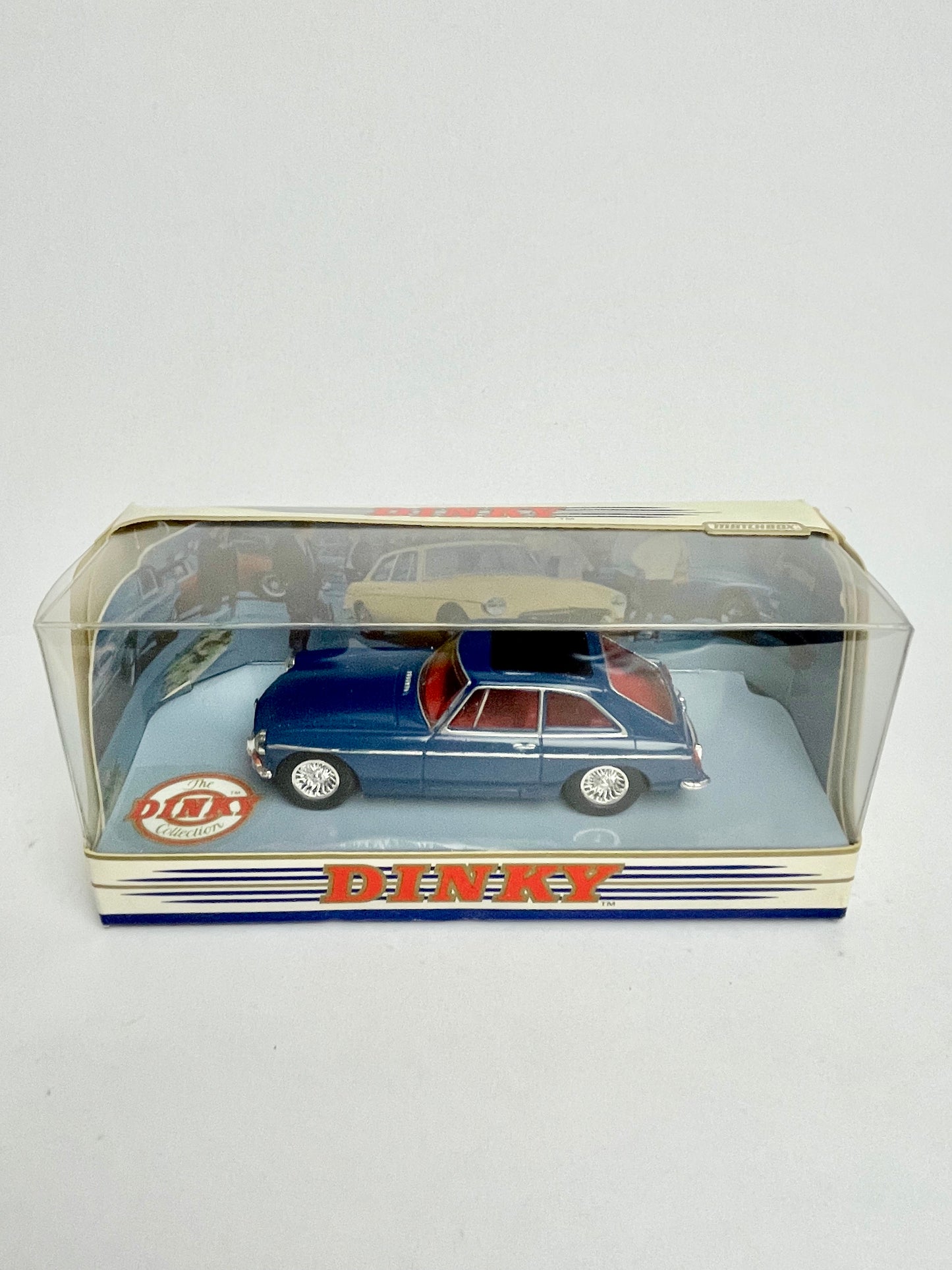 Matchbox Dinky DY3 MGB GT 1965