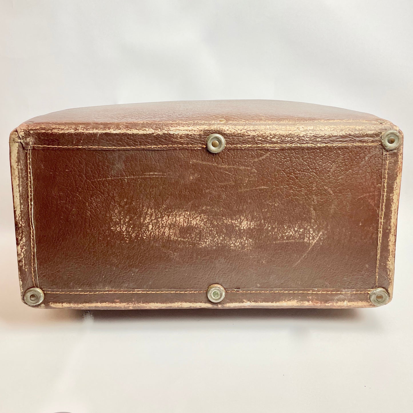 Large vintage leather Gladstone bag in VGC