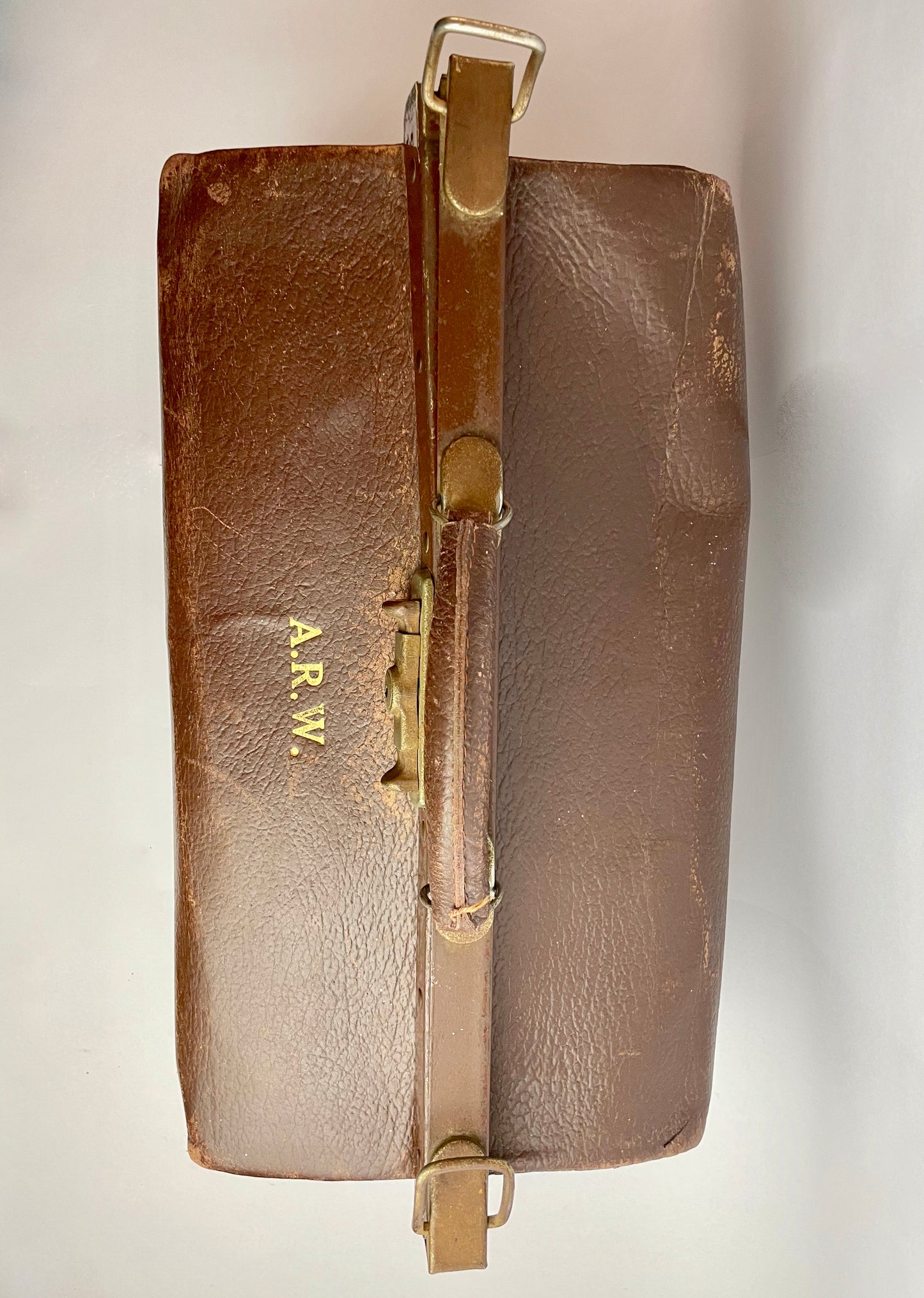 Large vintage leather Gladstone bag in VGC