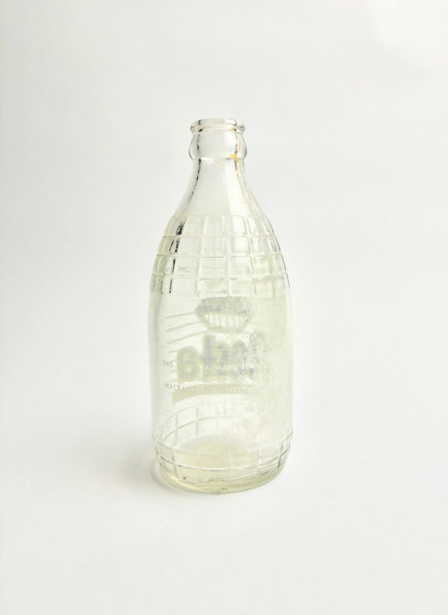 Mackay's Fiesta stubby bottle