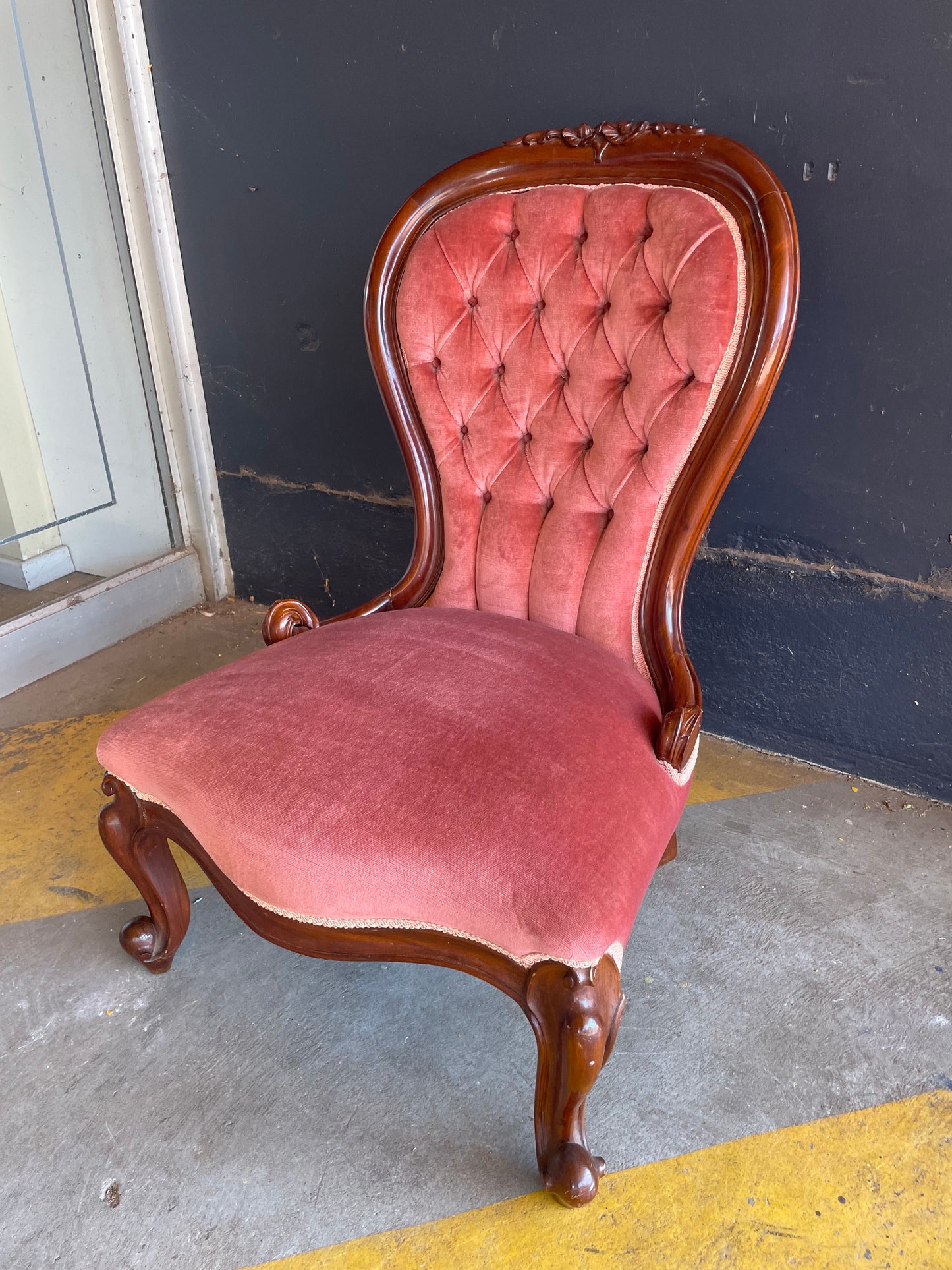 Victorian Mahogany Deep Button Back Pink velvet nursing chair