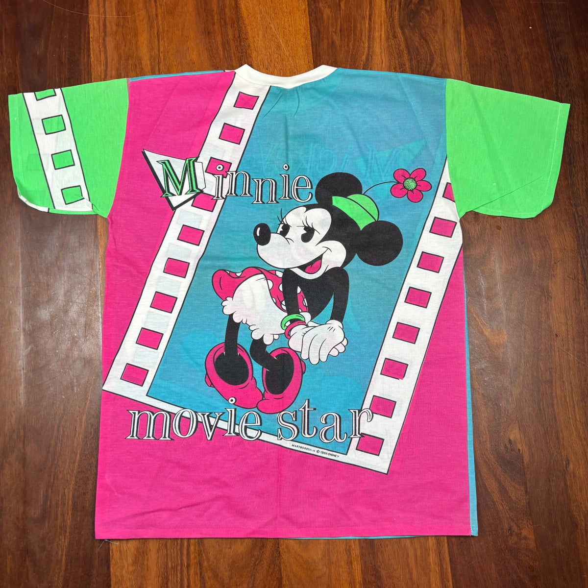 Vintage 1988 Disney Mickey & Minnie Movie Star T-Shirt back