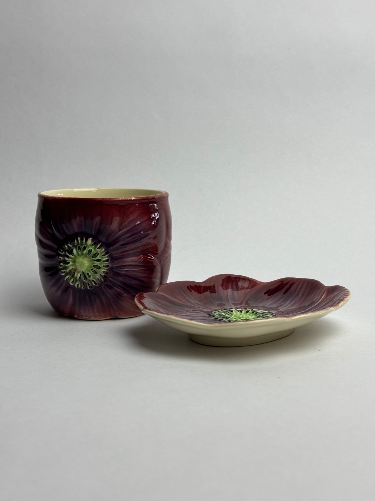 Anemone Majolica Pot & Saucer by Shorter & Son