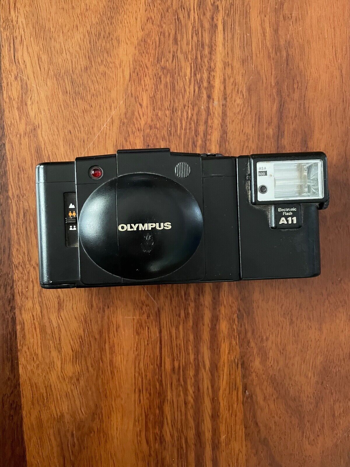 OLYMPUS XA2 Point & Shoot 35mm Rangefinder Film Camera + A11