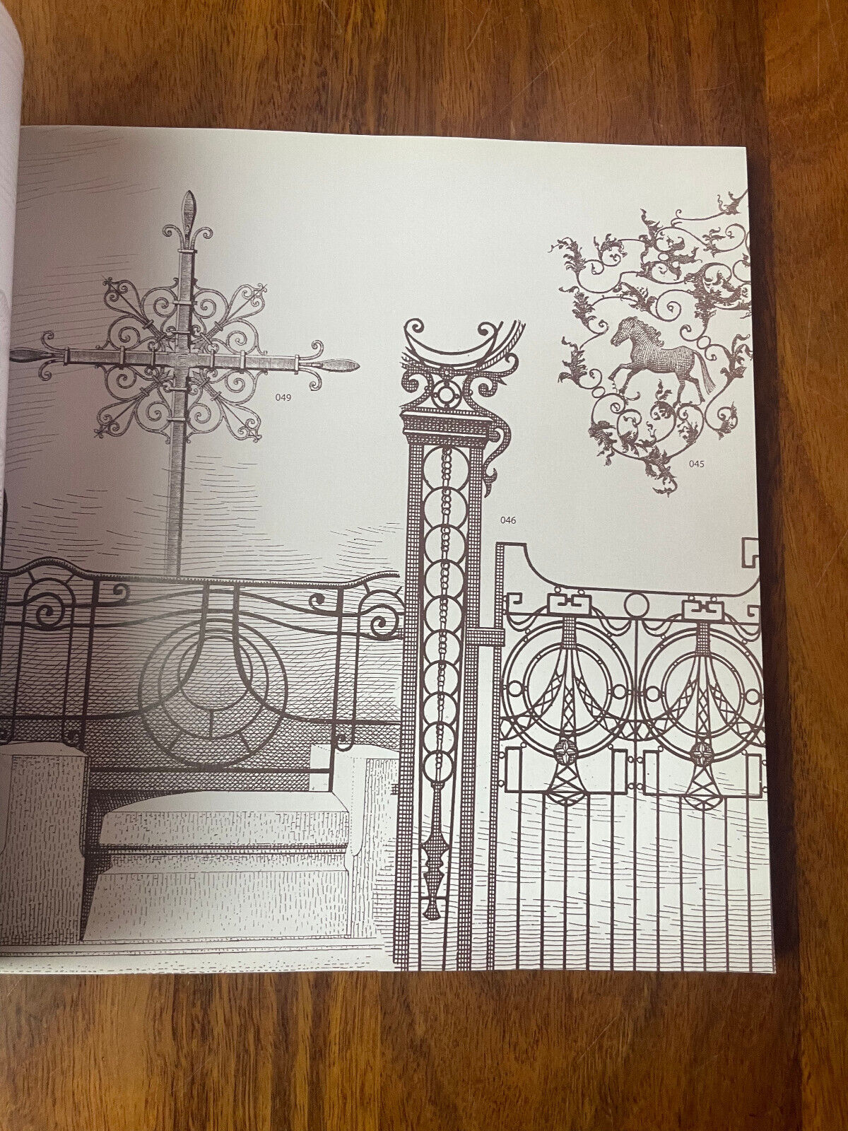 Artistry in Iron: 183 Designs, Includes CD-ROM (Dover Pictorial Archive) by Ra