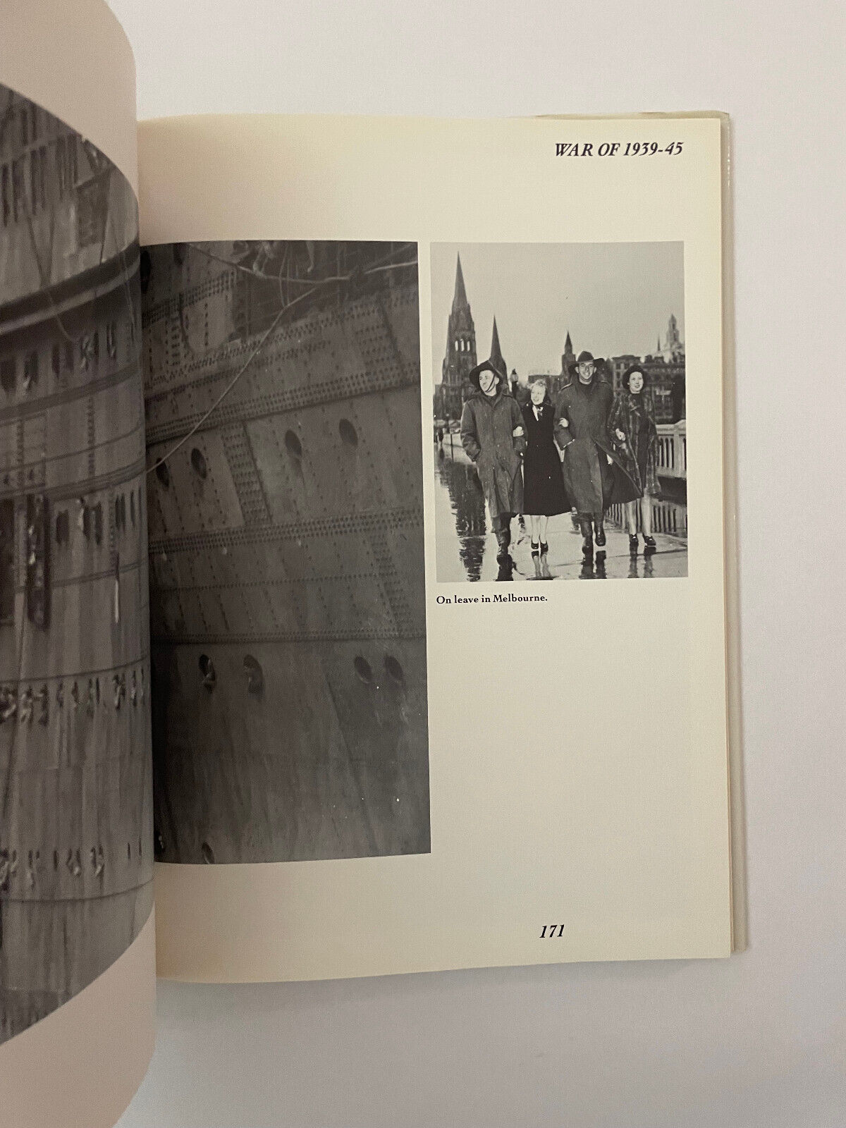 Australians at war, 1885-1972: Photographs from the collection of the Australian