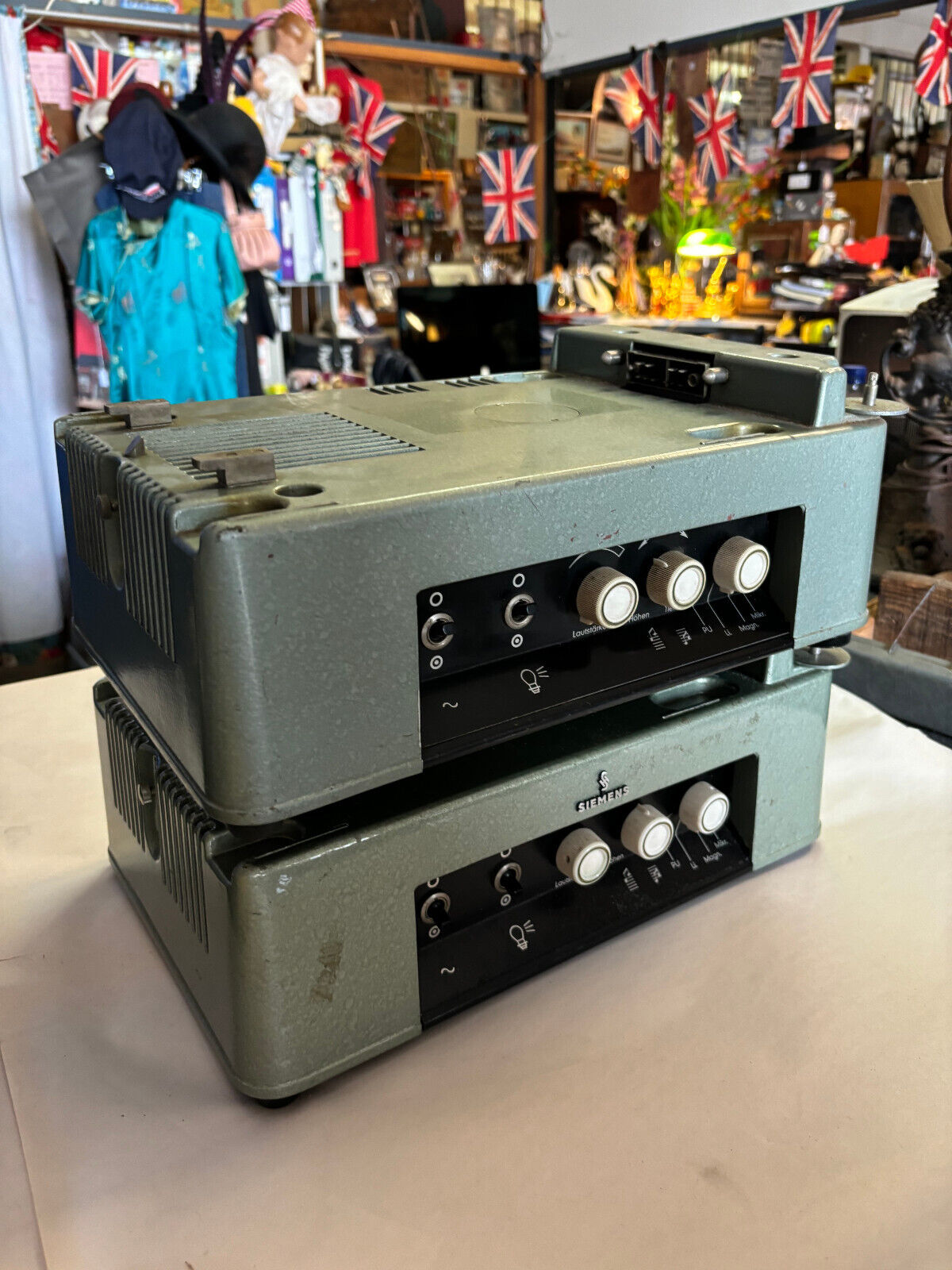Pair of Siemens Smf V 4b Valve Amplifiers