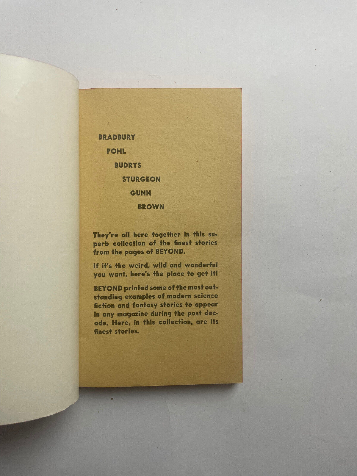 BEYOND Ray Bradbury; Pohl, Frederik; Bixby, Jerome; Budrys, Algis; Gunn, etc